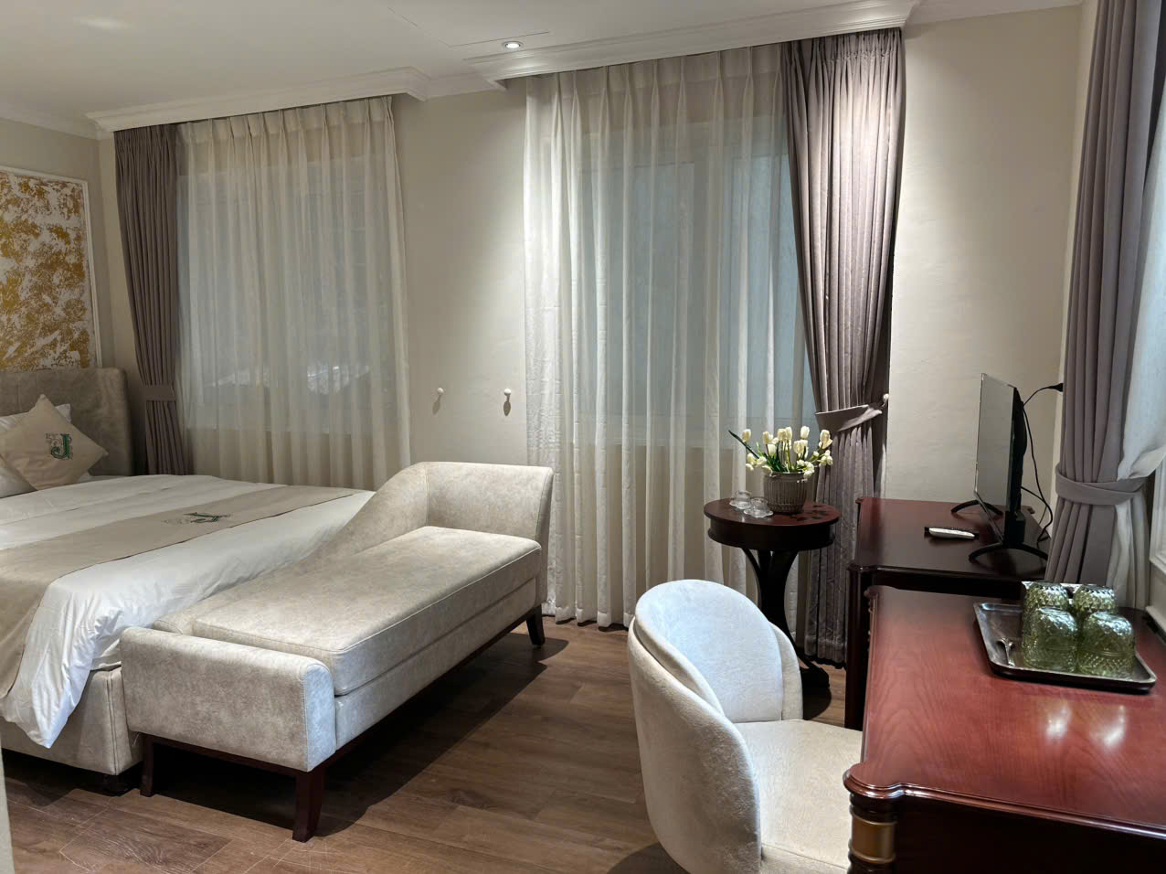 Double Superior Queen Bed