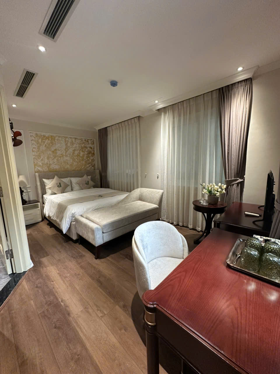 Double Superior Queen Bed