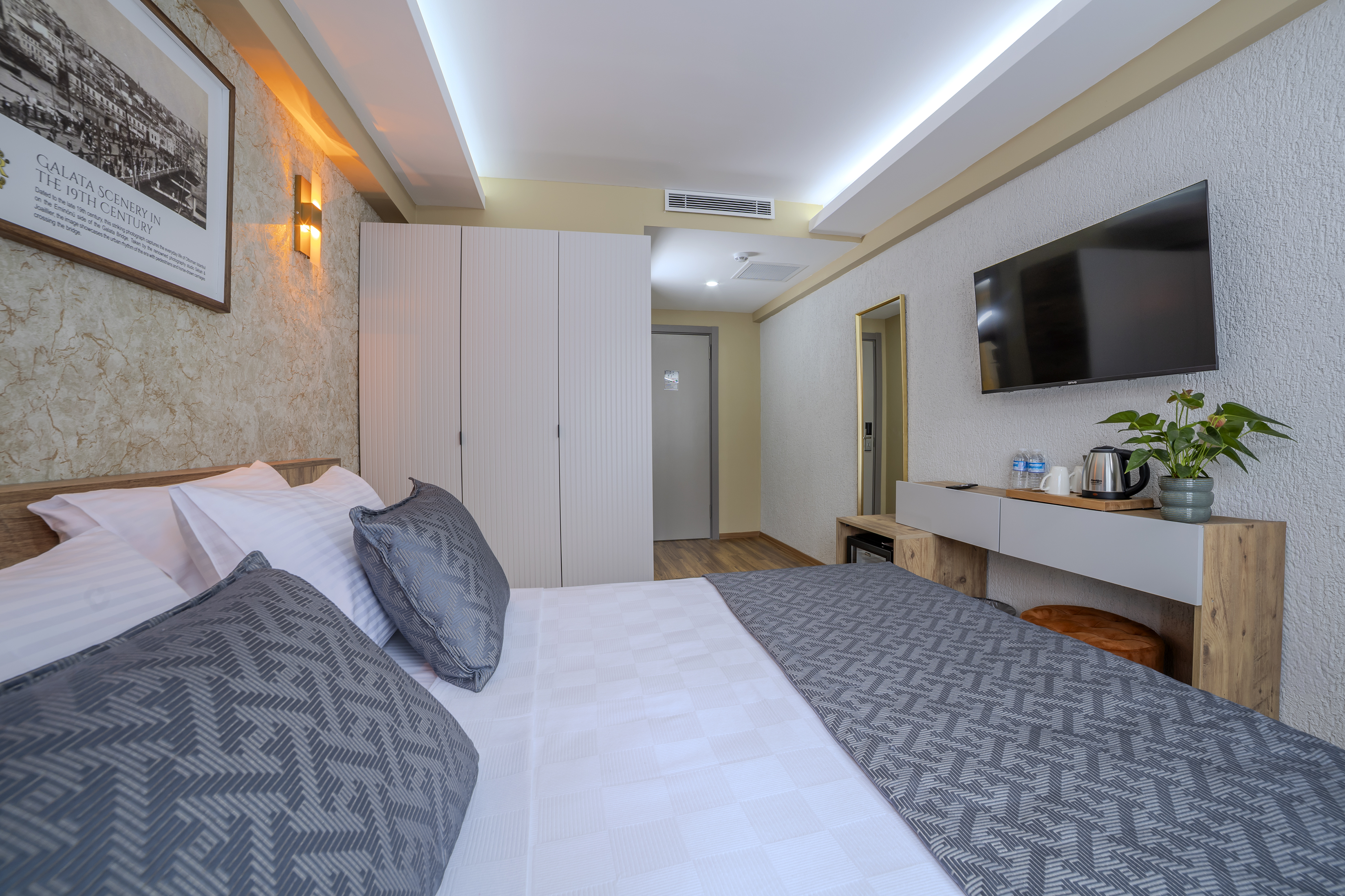 Double or Twin Standard