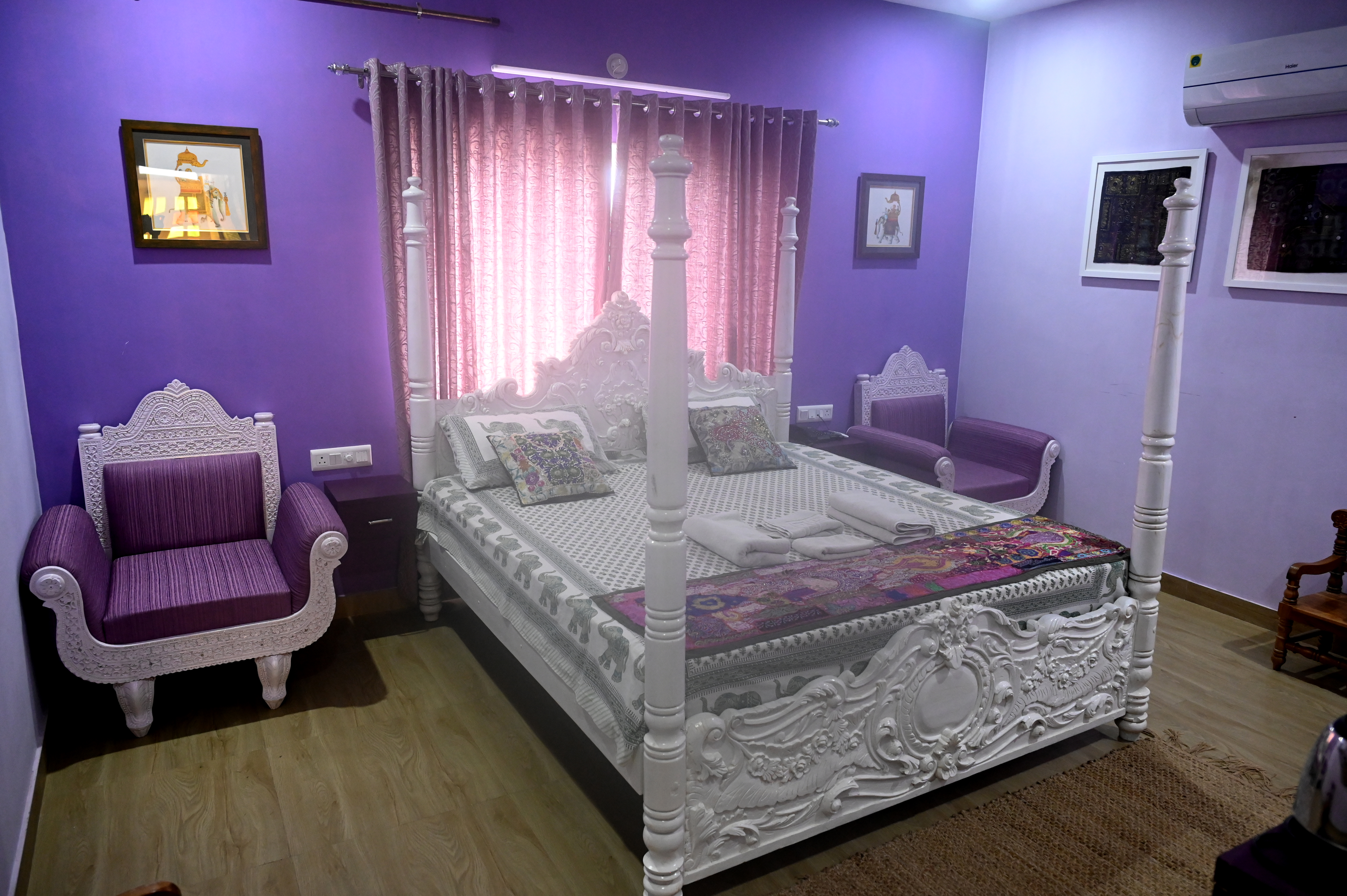 Double King Size Bed