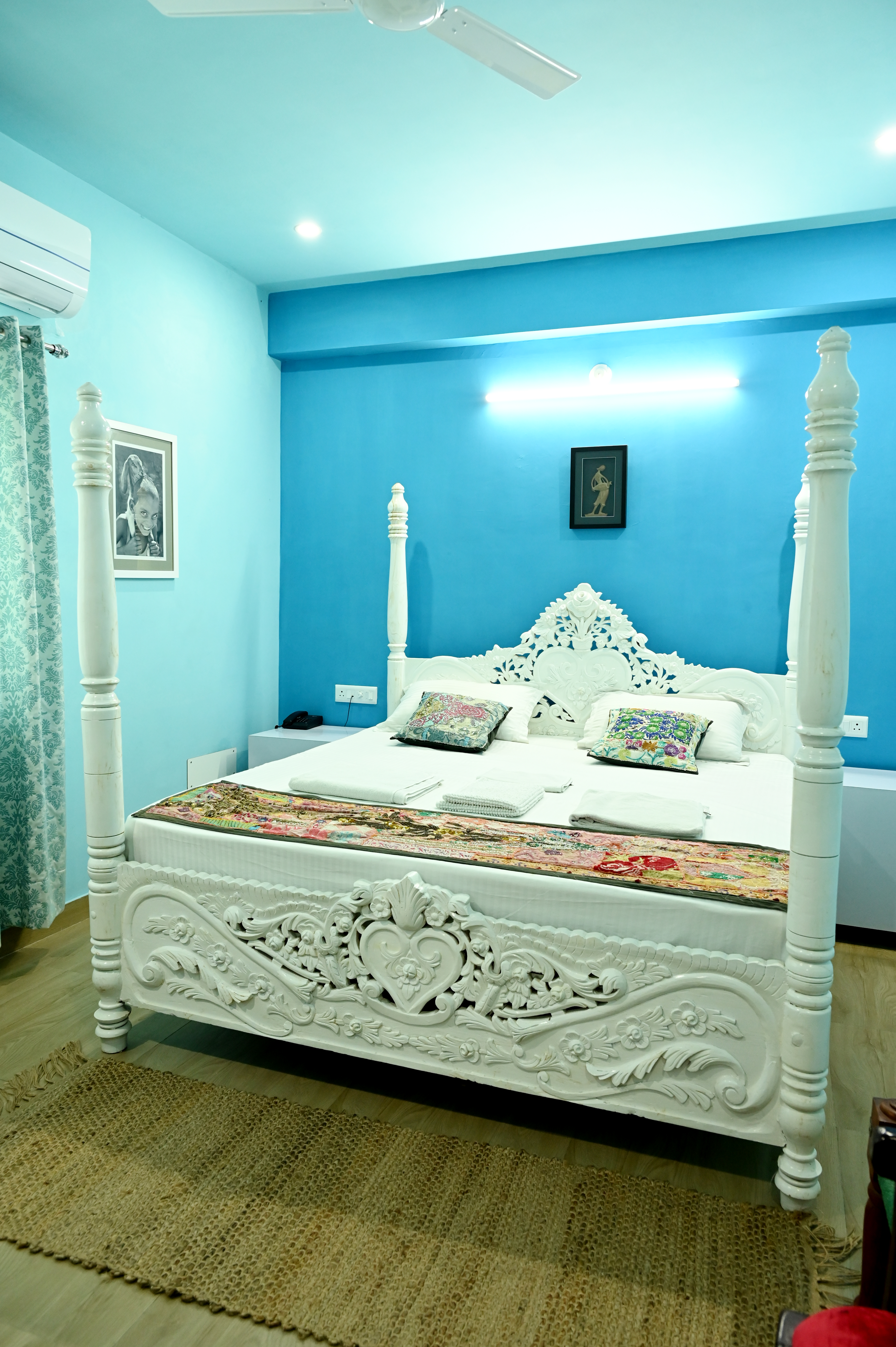 Double King Size Bed