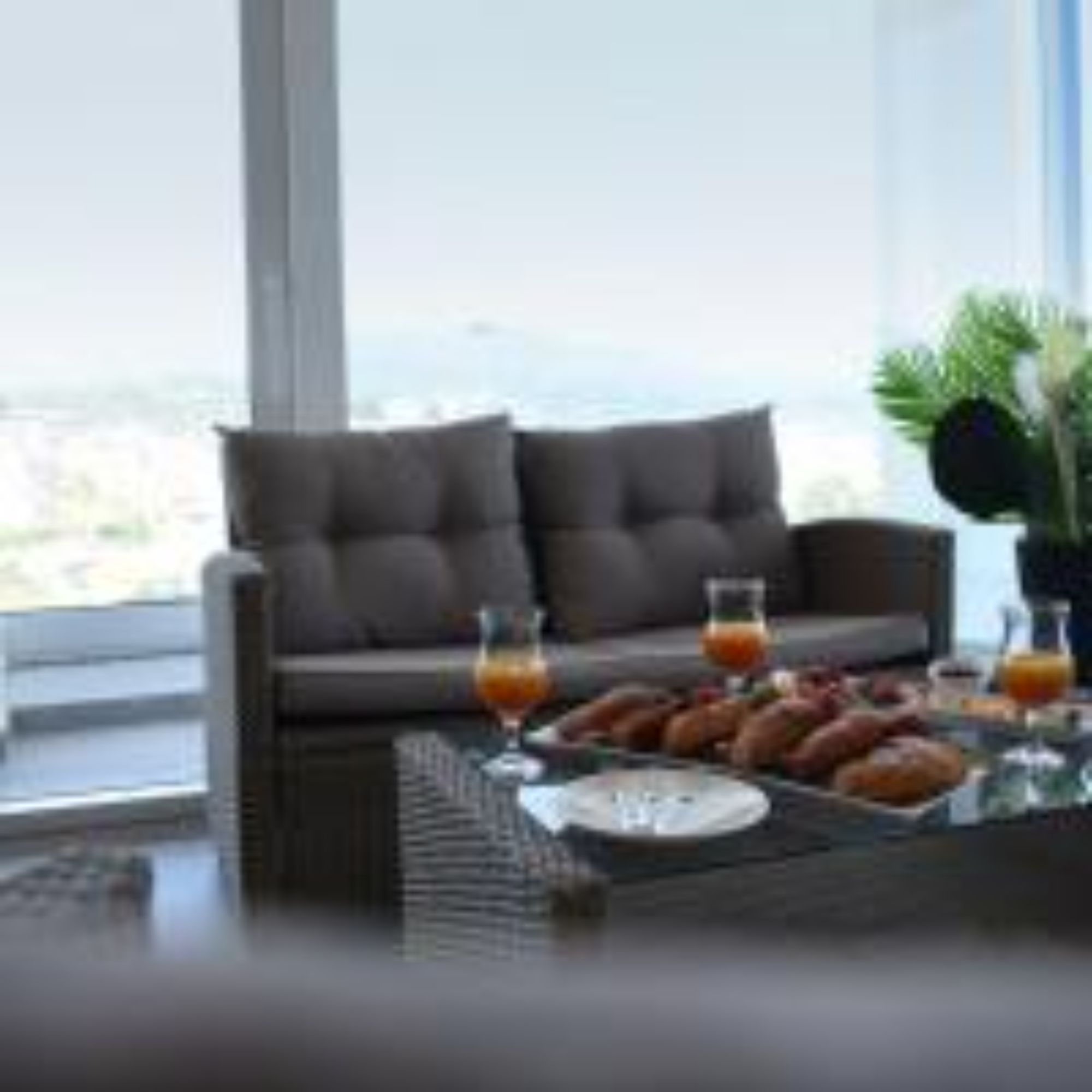 Suite Queen Size Bed