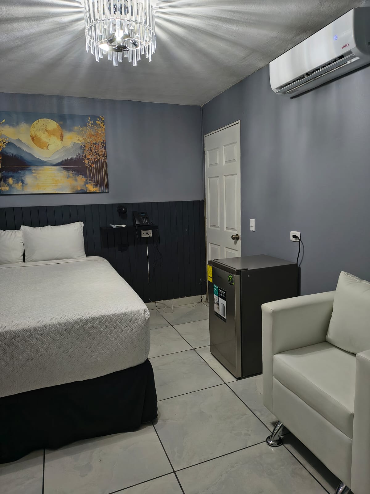 Double Deluxe King Bed