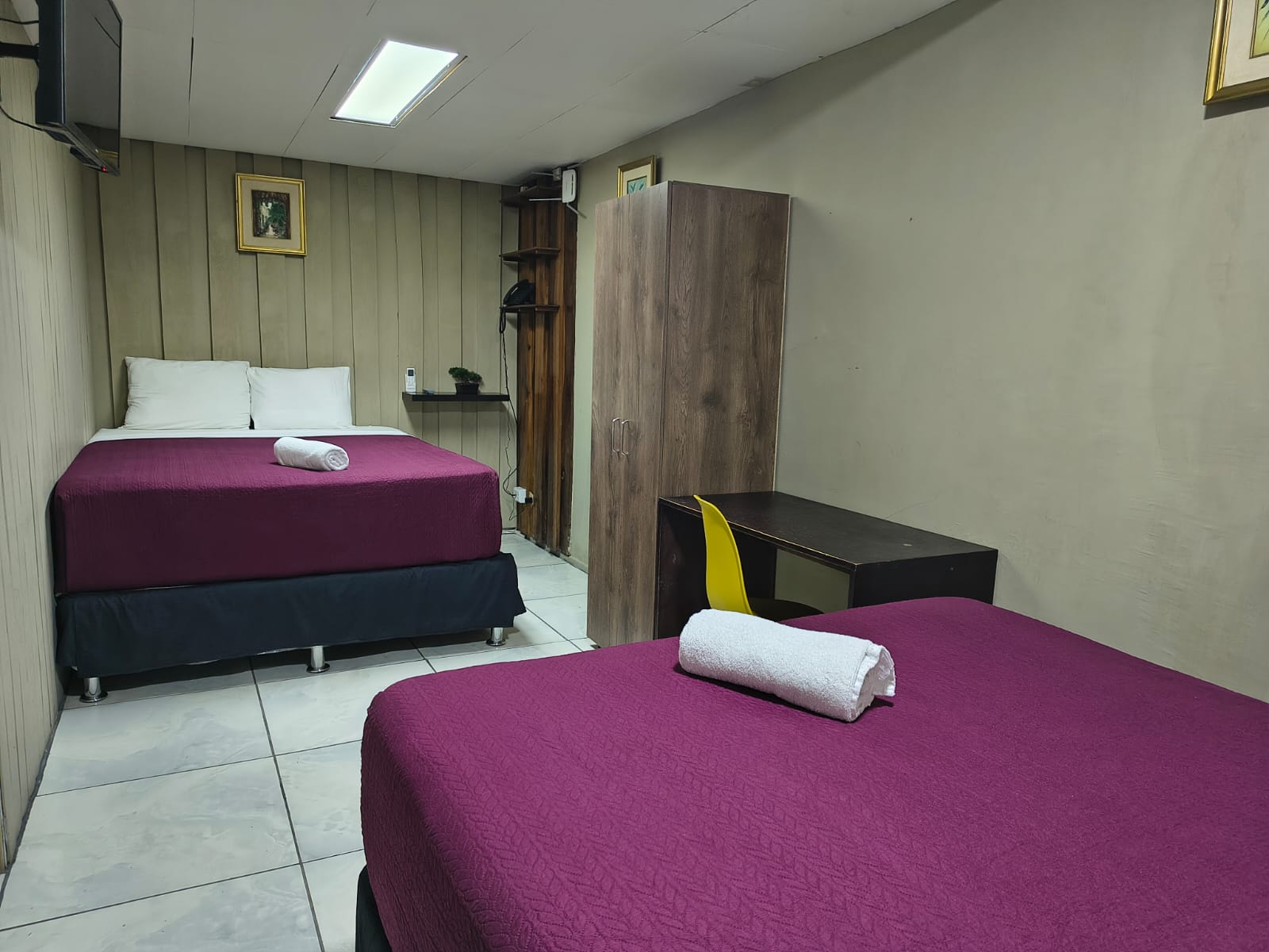 Double Deluxe Queen Bed