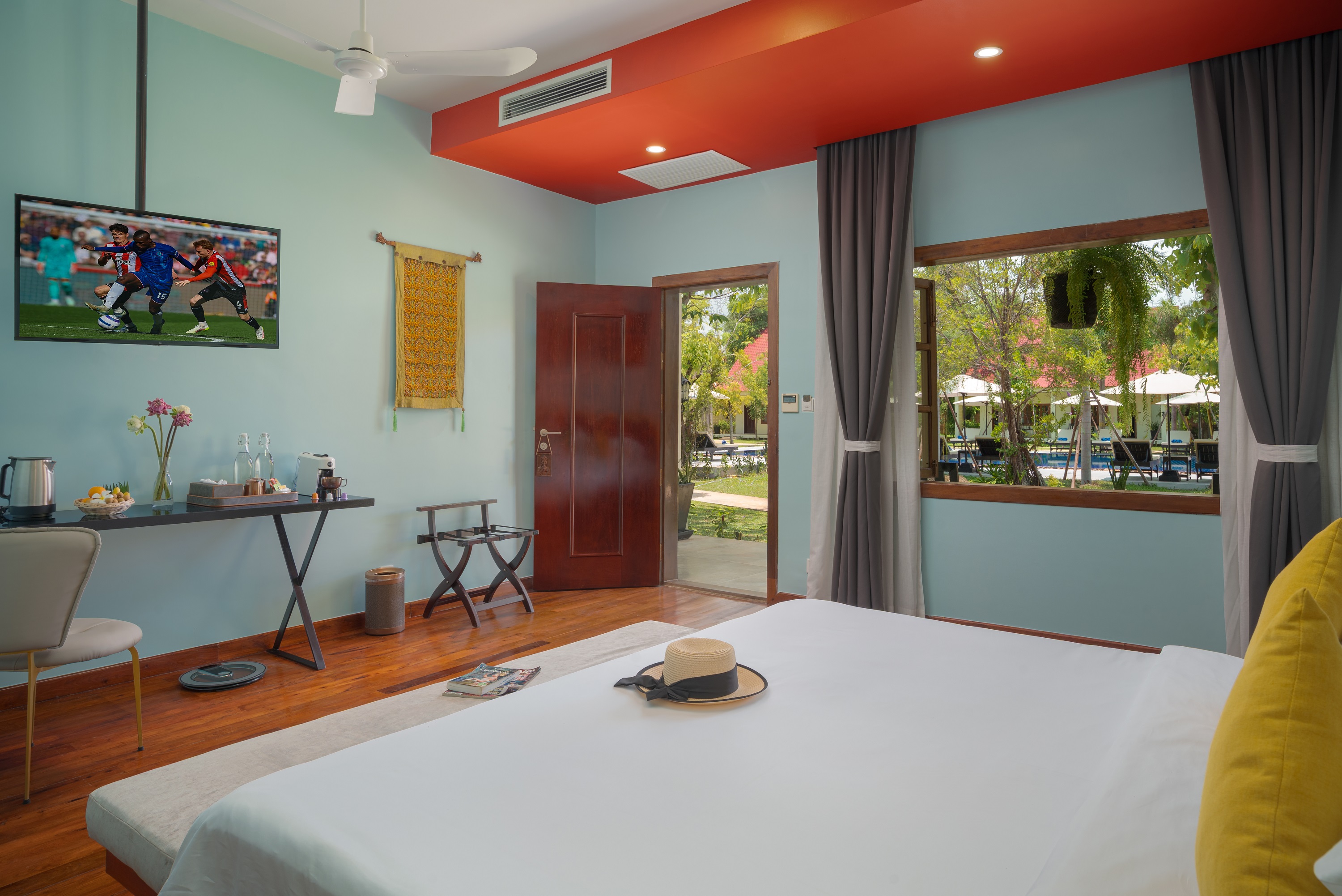 Junior Suite King Size Bed