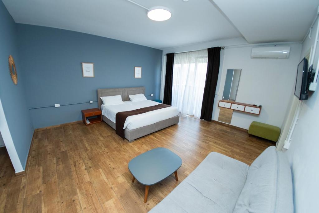 Junior Suite Basement