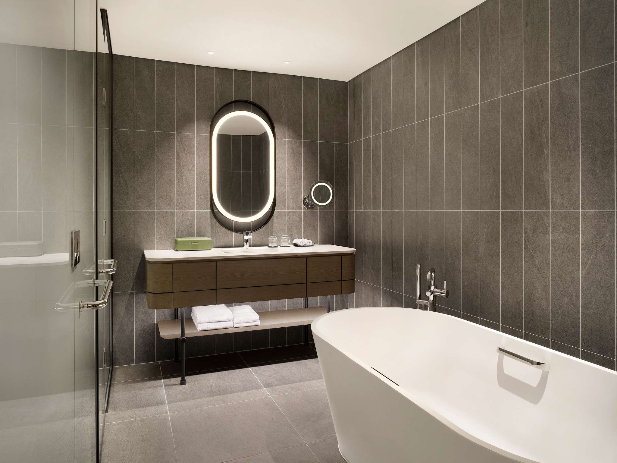 Junior Suite King Size Bed