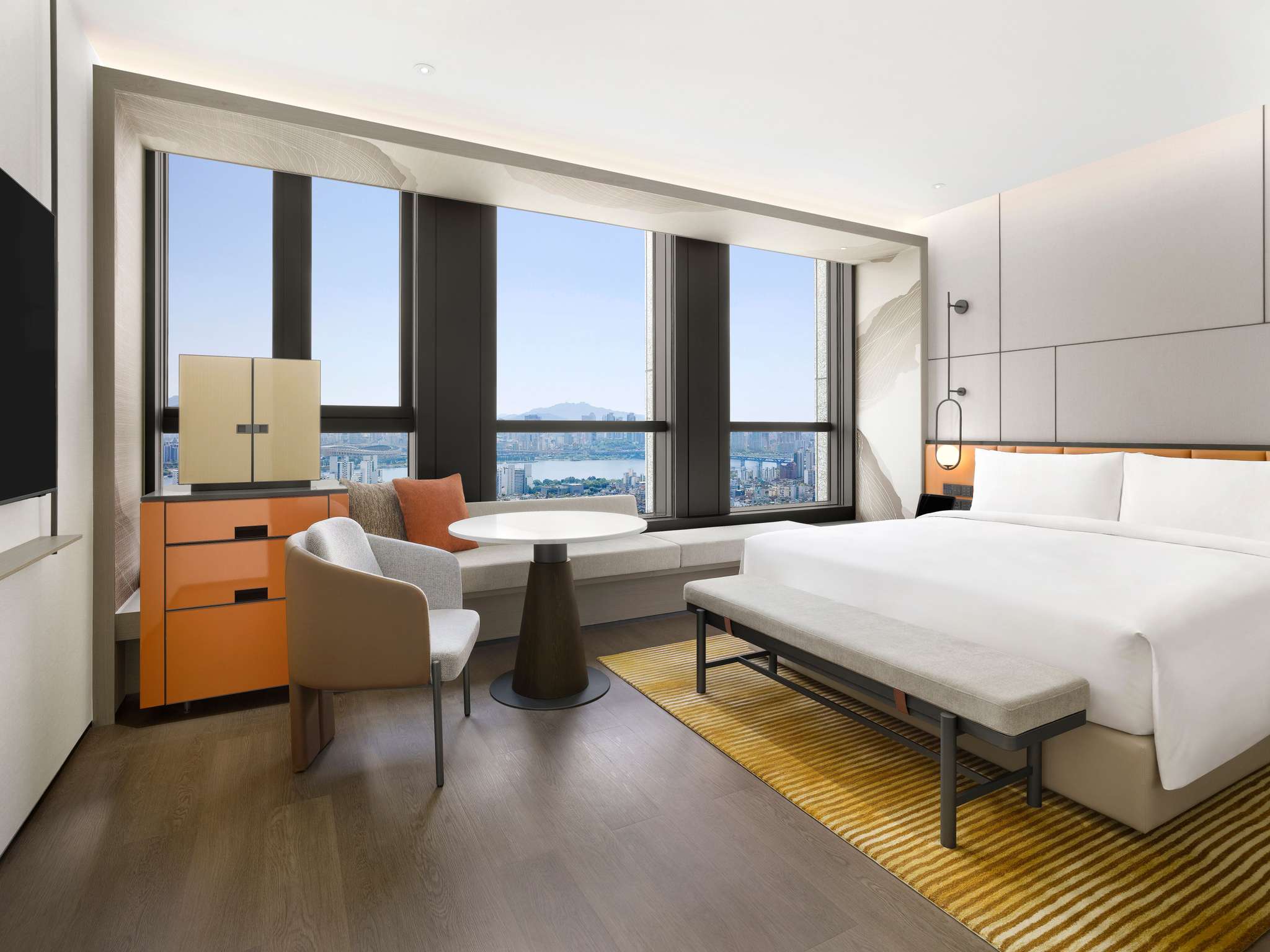 Double Deluxe King Bed