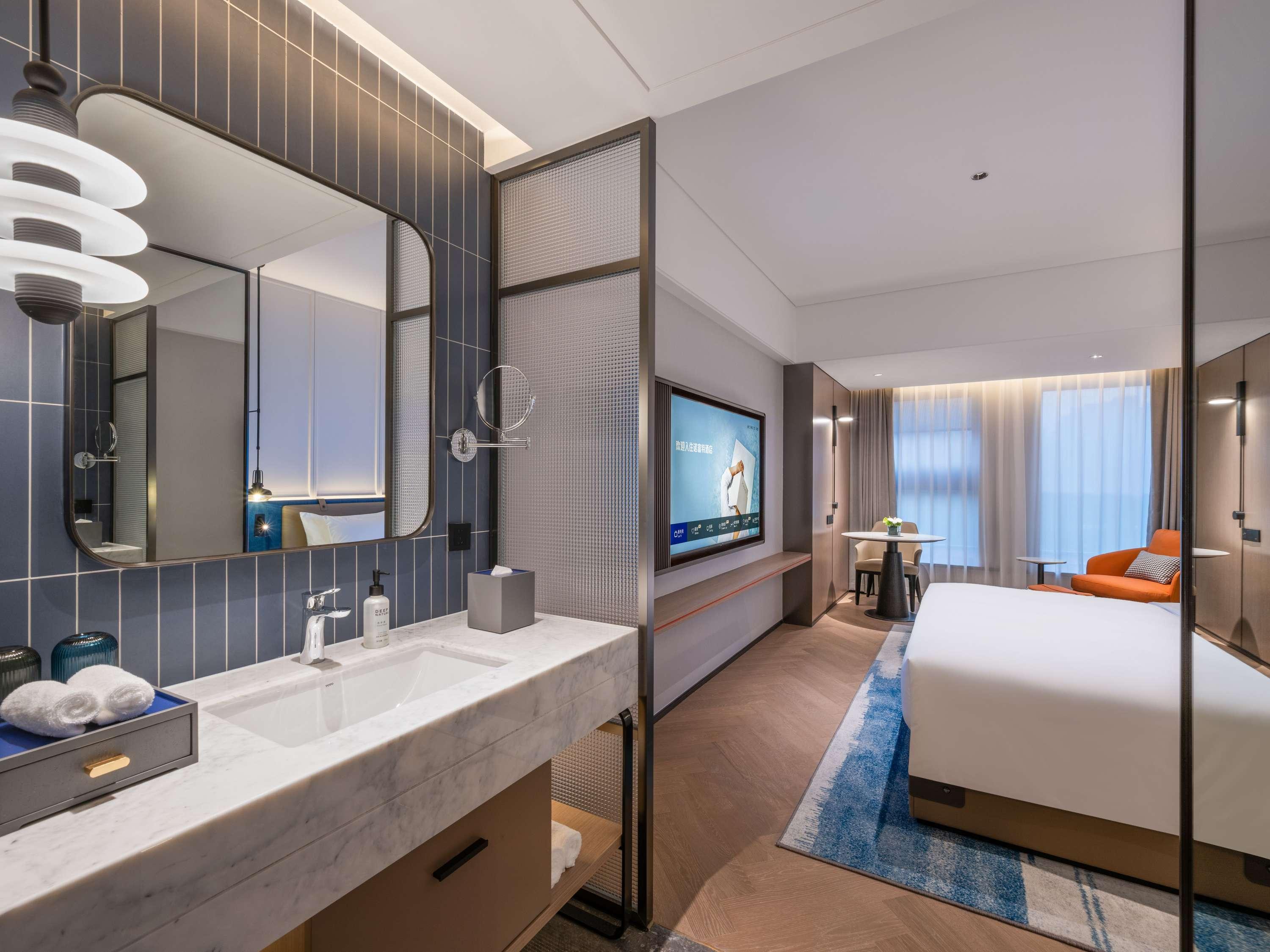 Double Superior King Bed