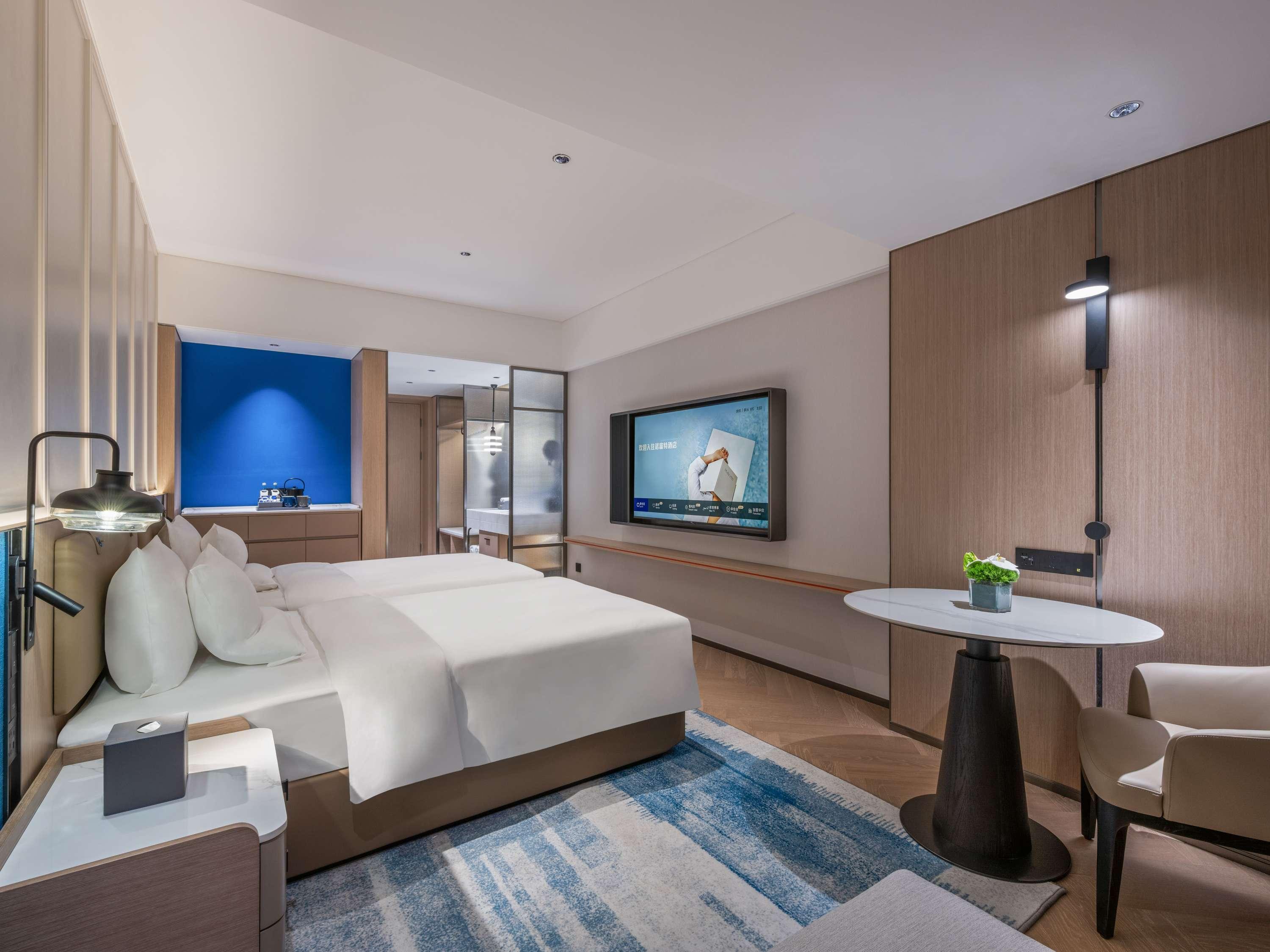 Double Superior King Bed