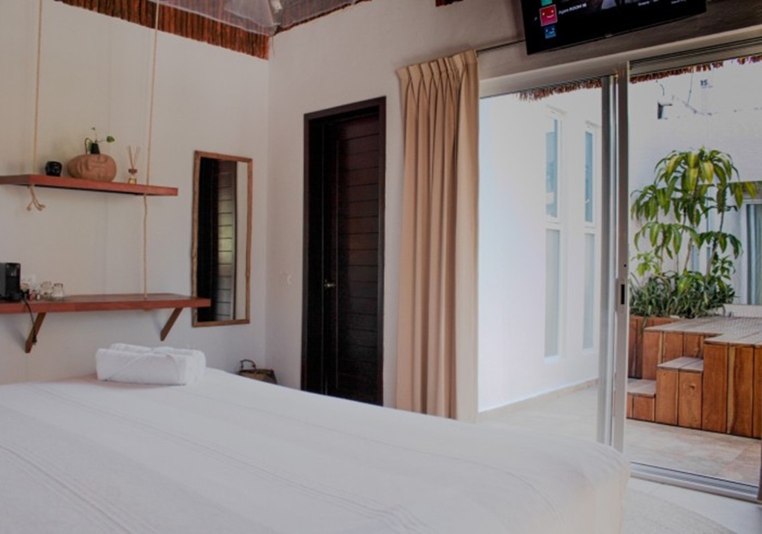 Double Deluxe King Bed