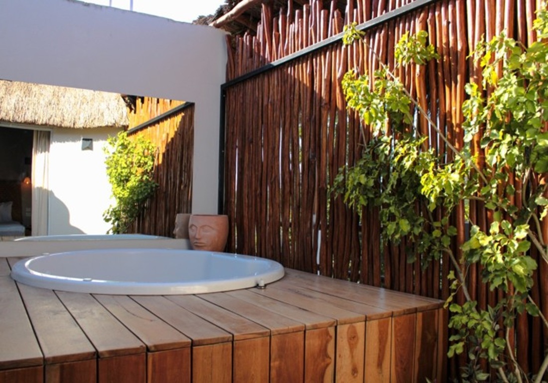 Double Deluxe King Bed