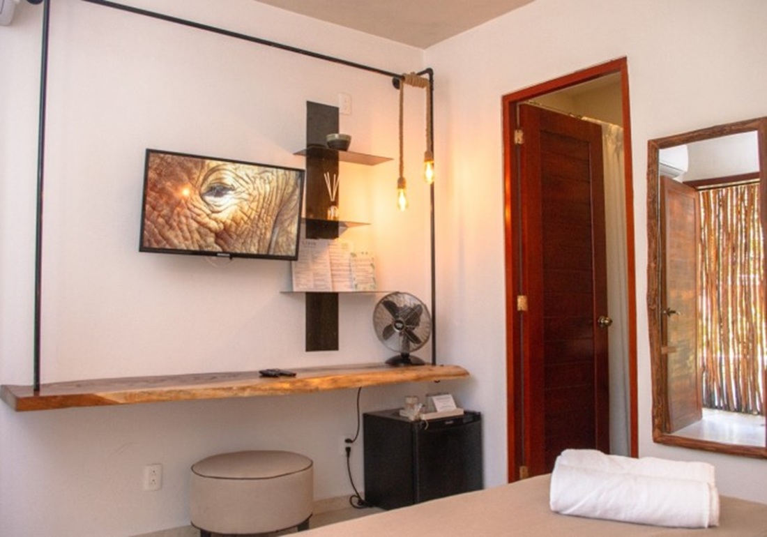 Double Queen Size Bed