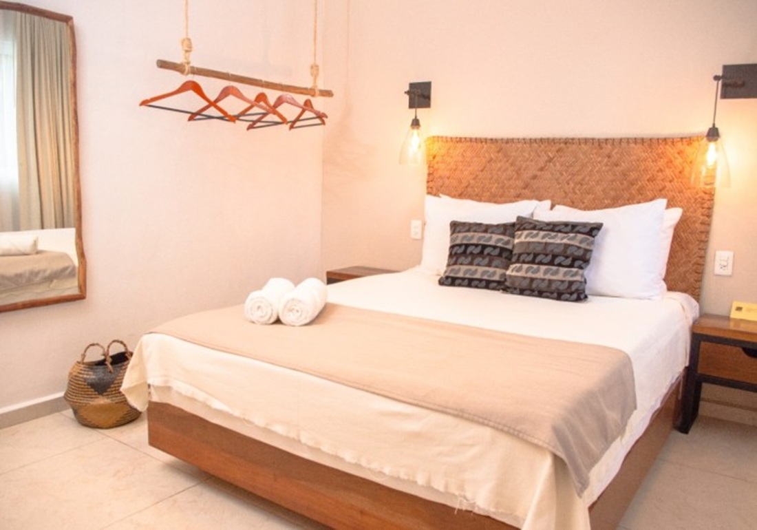 Double Queen Size Bed