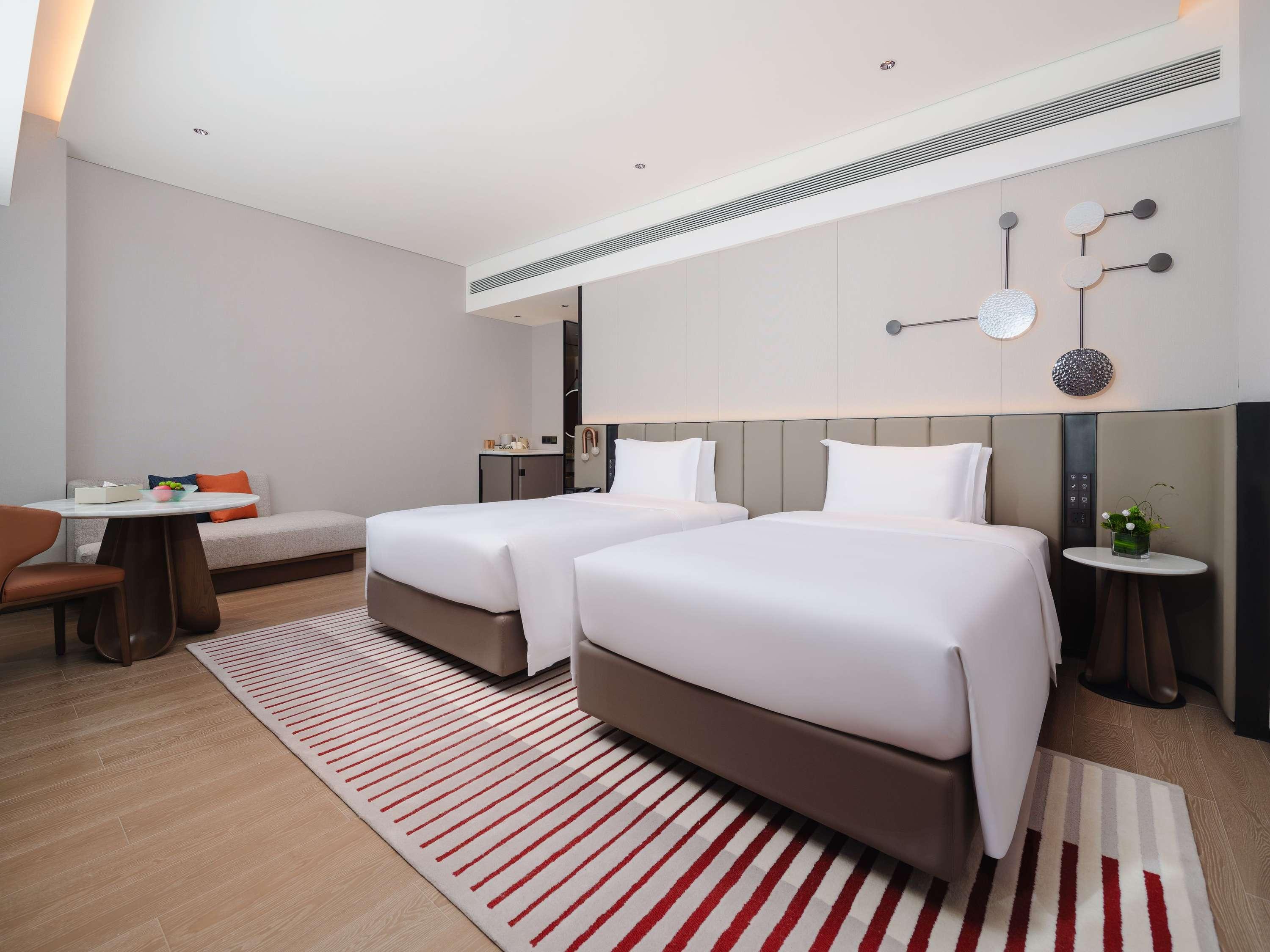 Double Executive King Bed