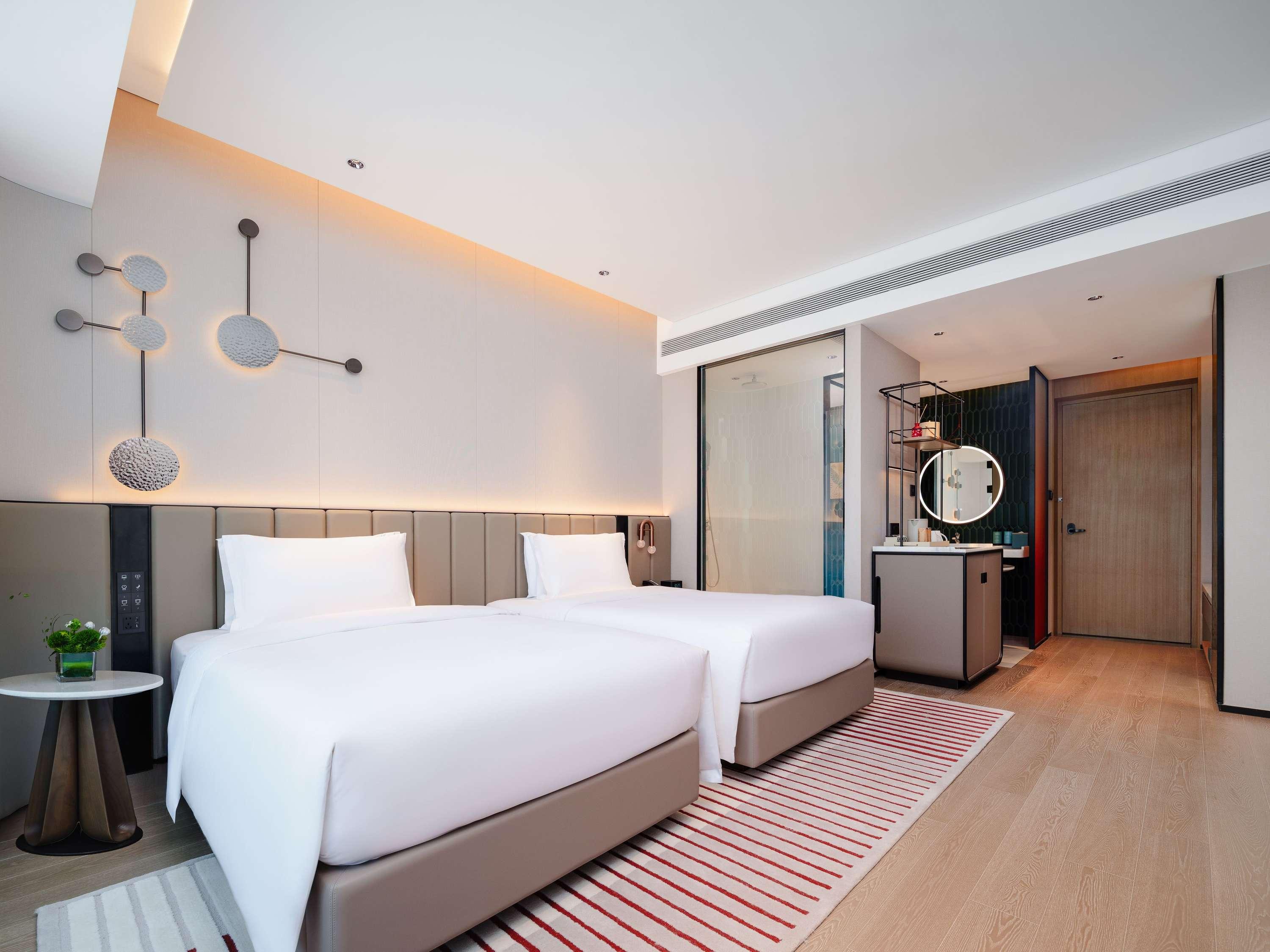 Double Executive King Bed