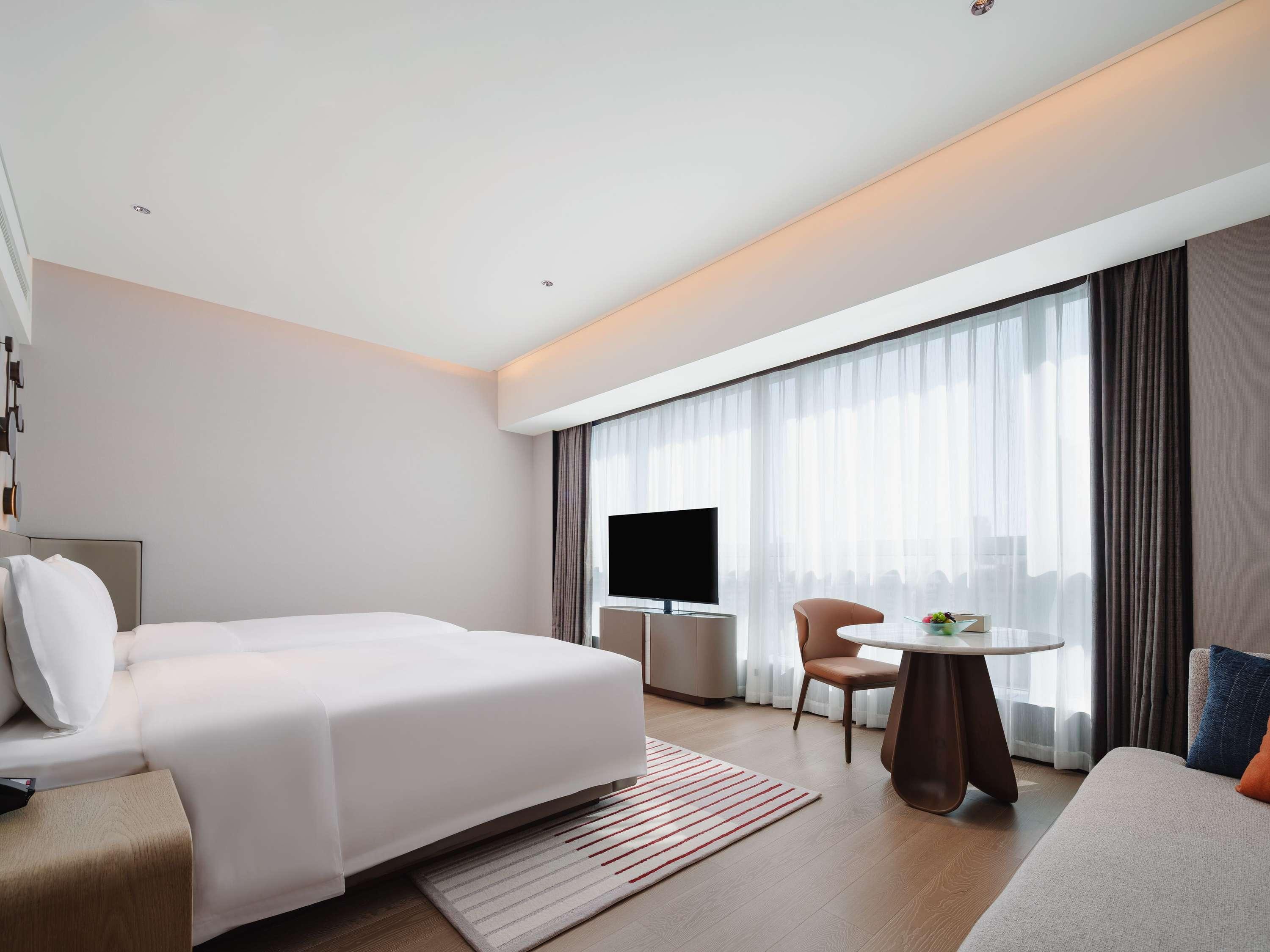 Double Superior King Bed