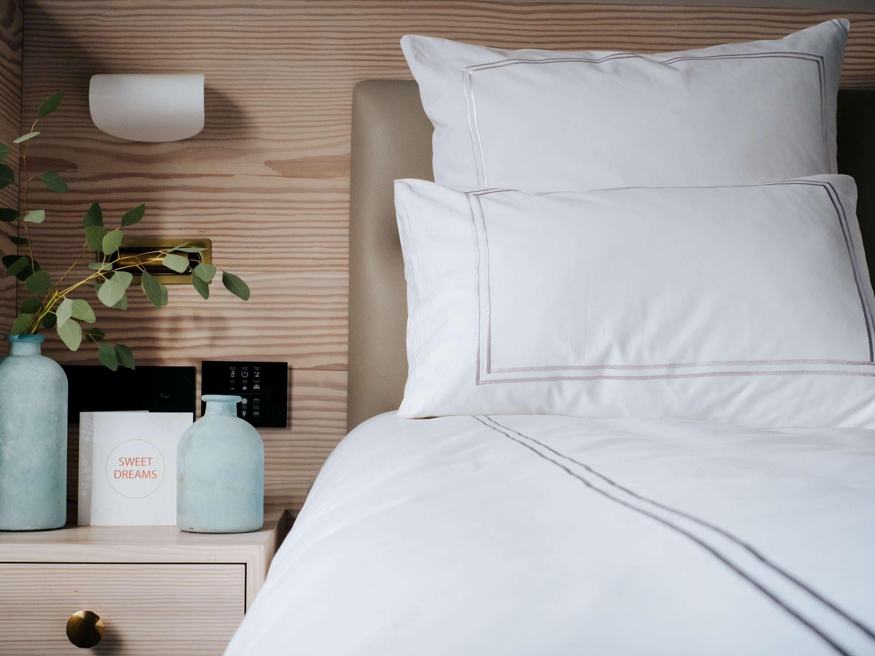 Studio King Size Bed