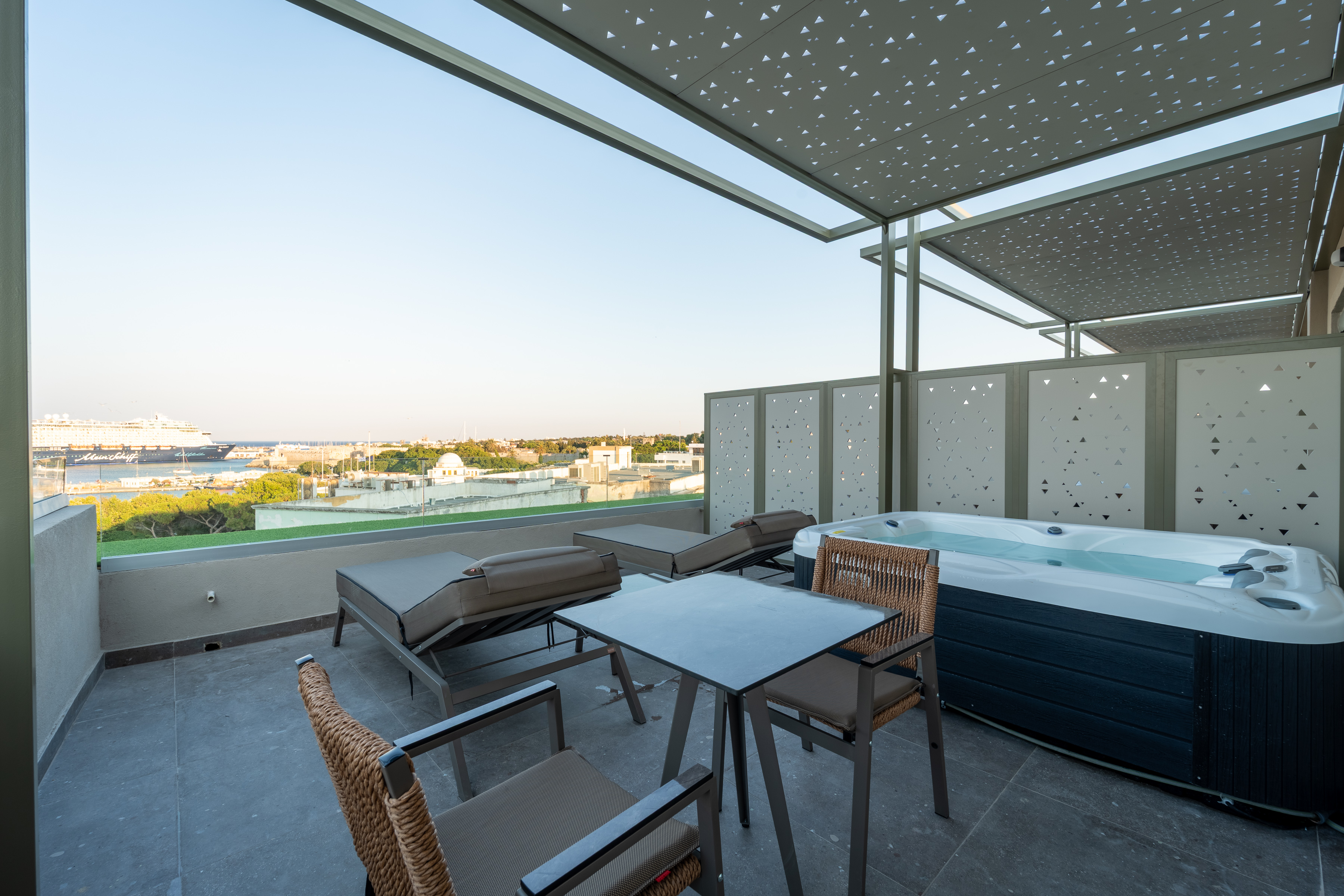 Suite Sea View with Air Conditioning