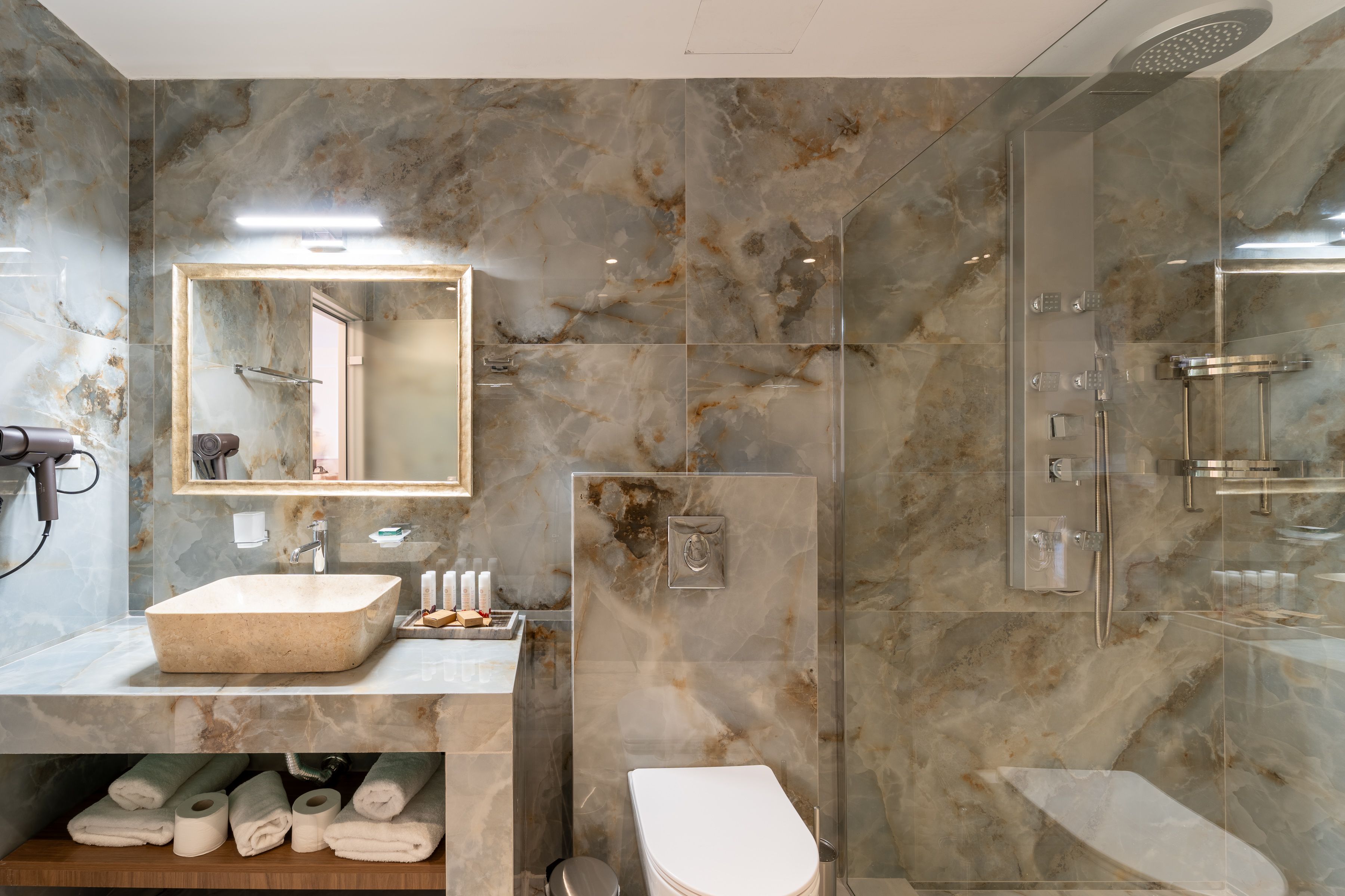 Suite Sea View with Air Conditioning