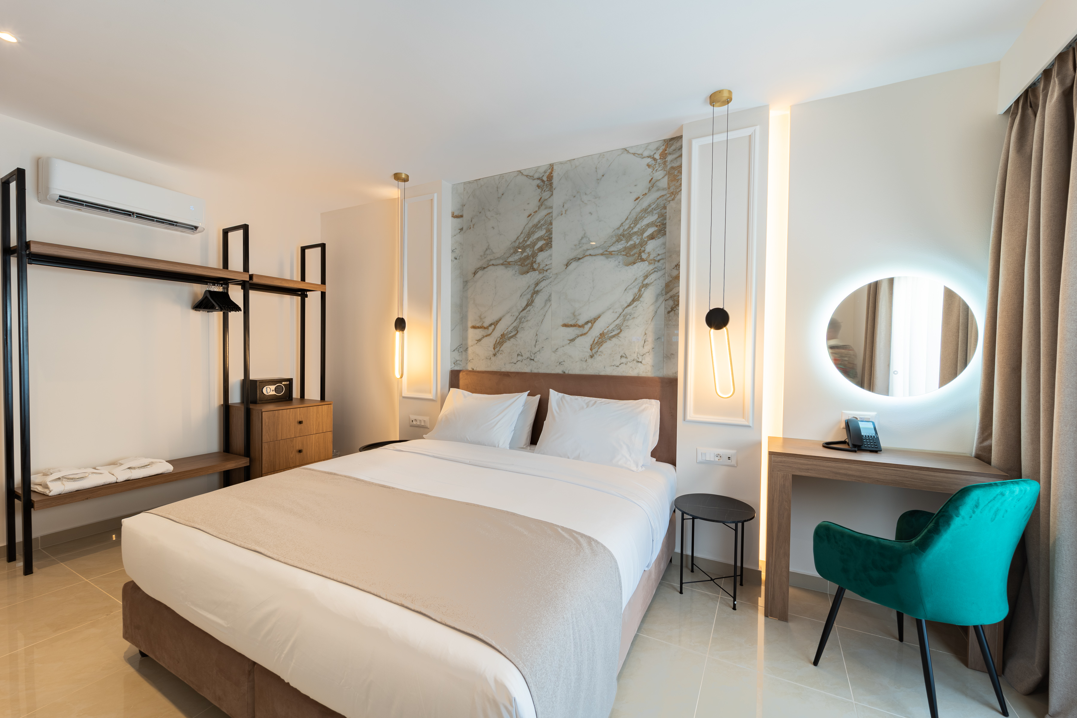 Double or Twin Standard