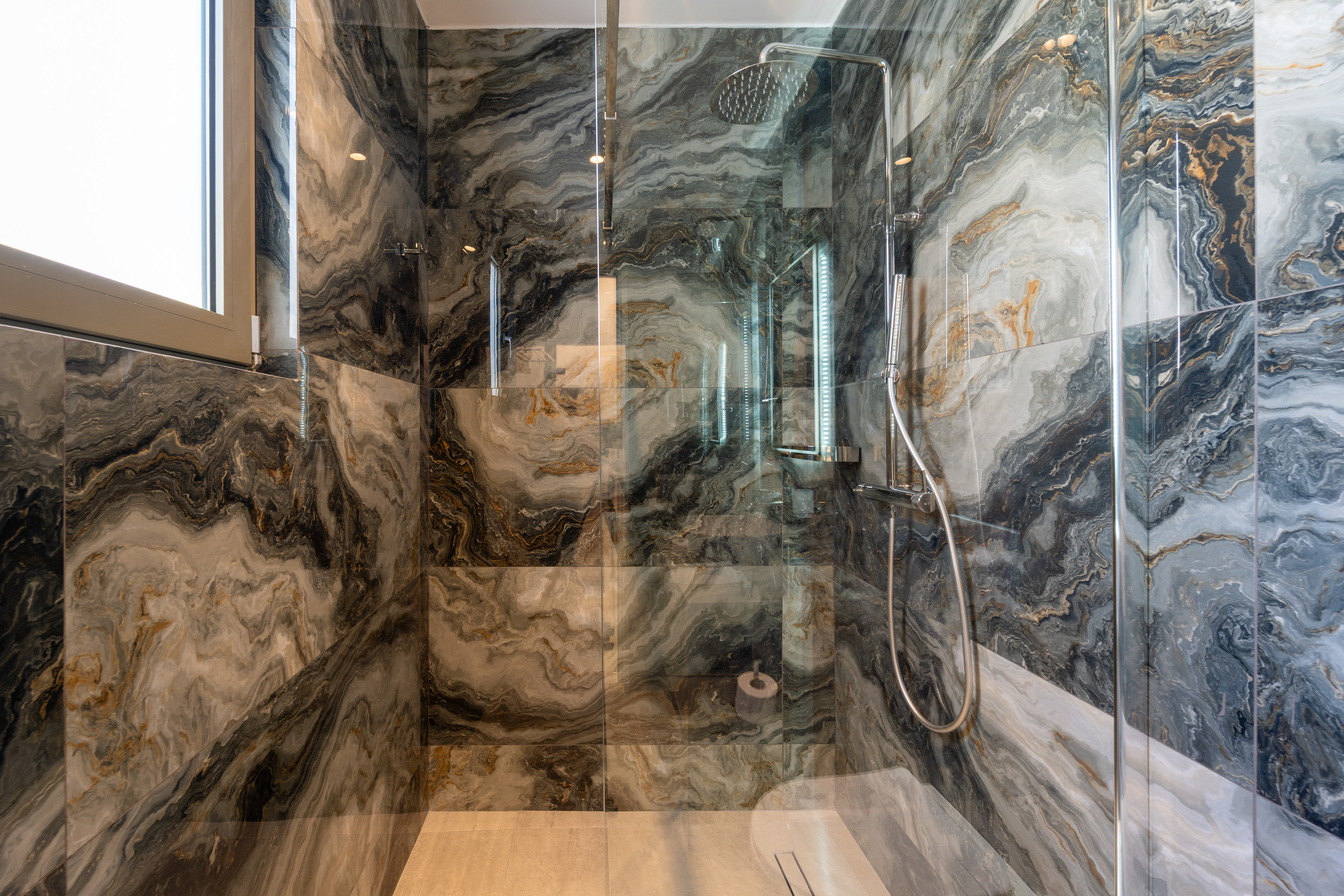 Double or Twin Deluxe Two Beds