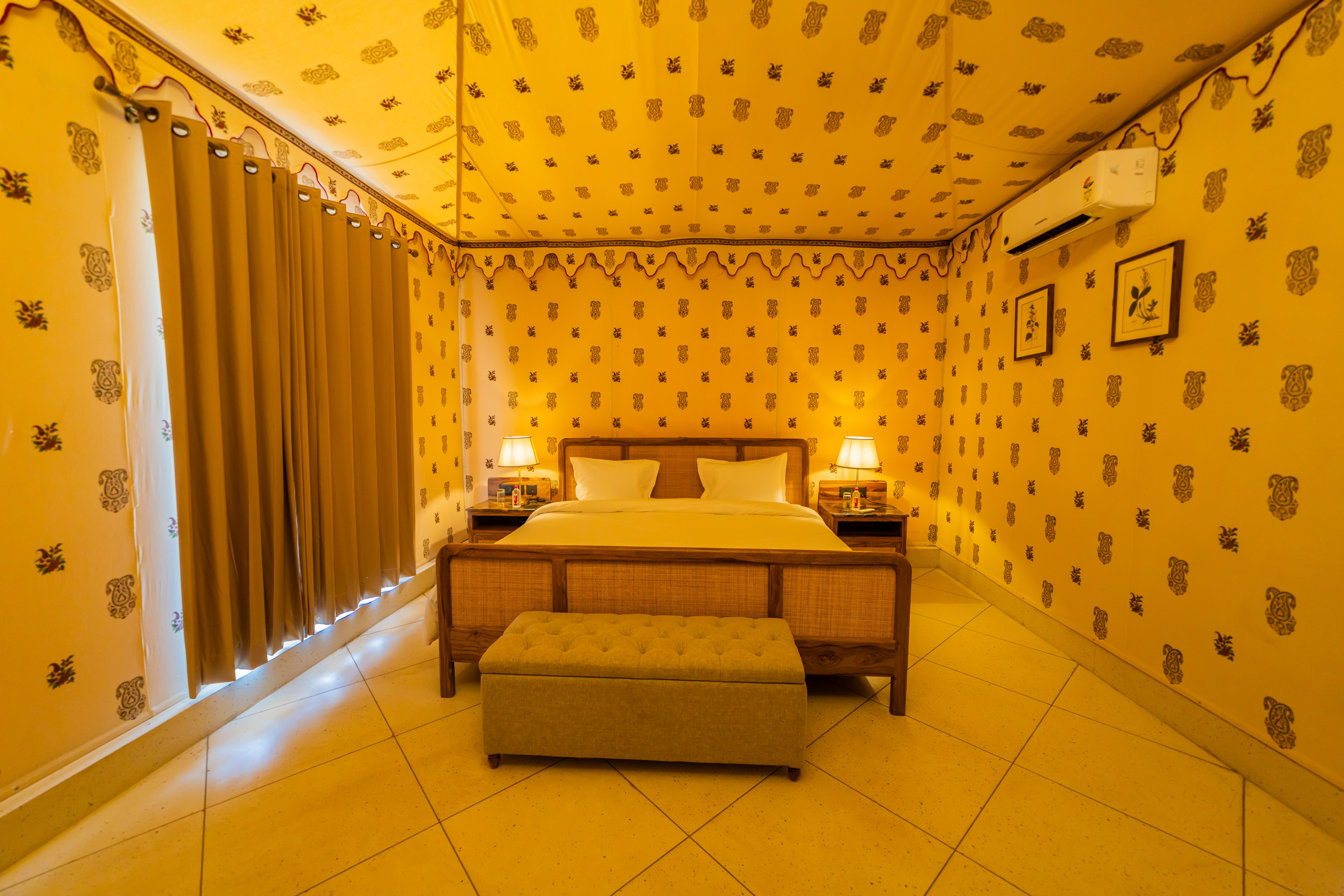 Tent Premium King Bed