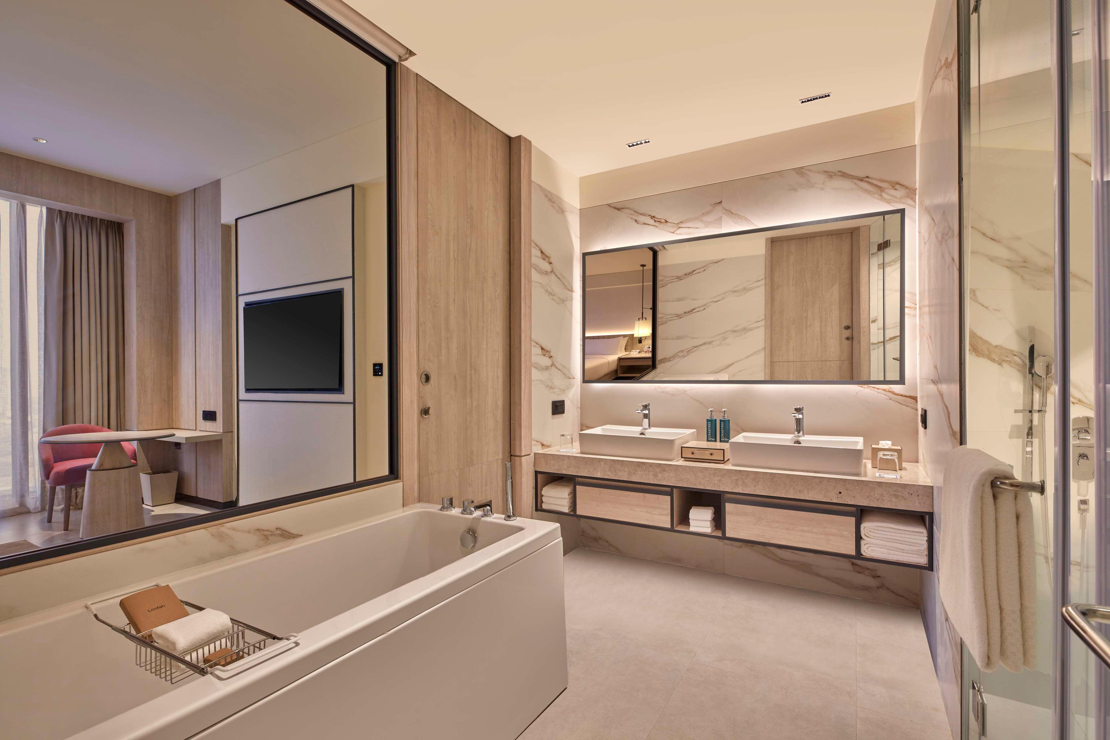 Suite Premium King Bed