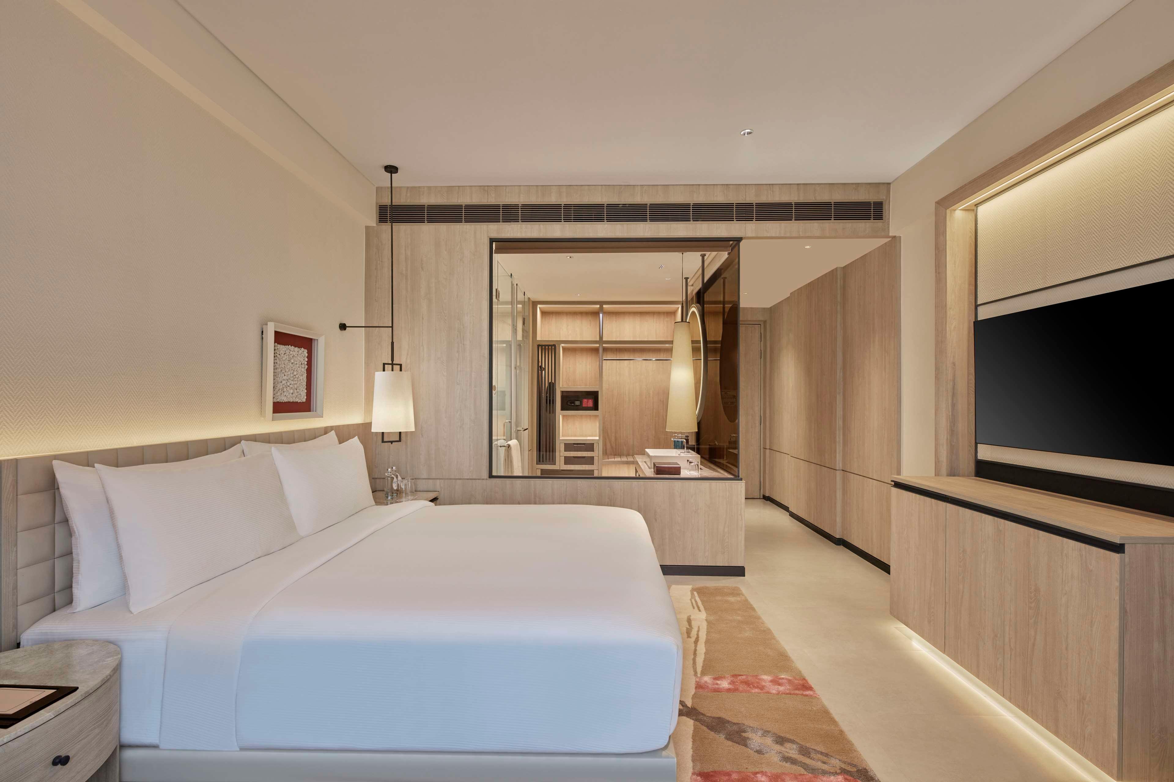 Double Executive King Bed