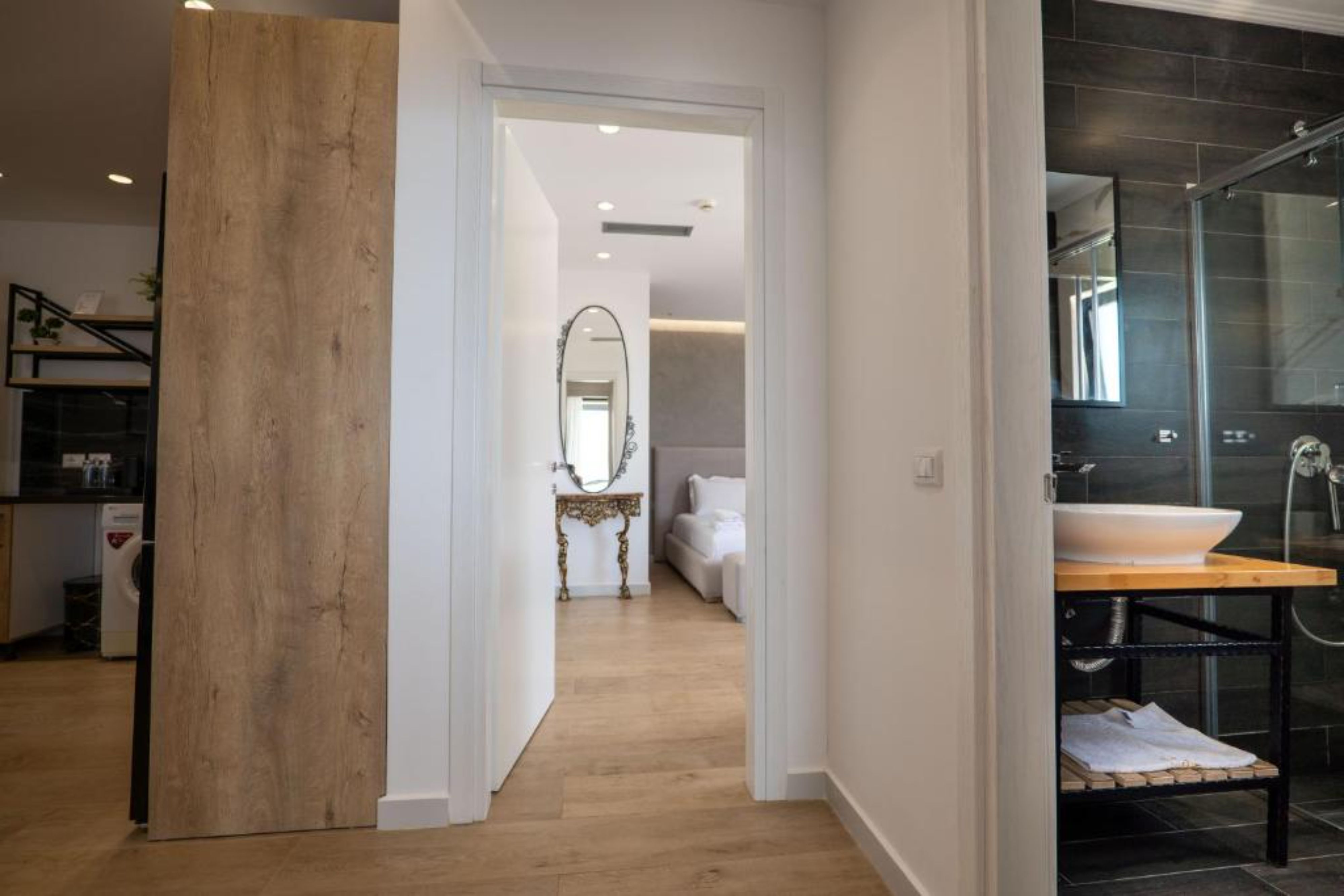 Suite Two Bedrooms One Bathroom