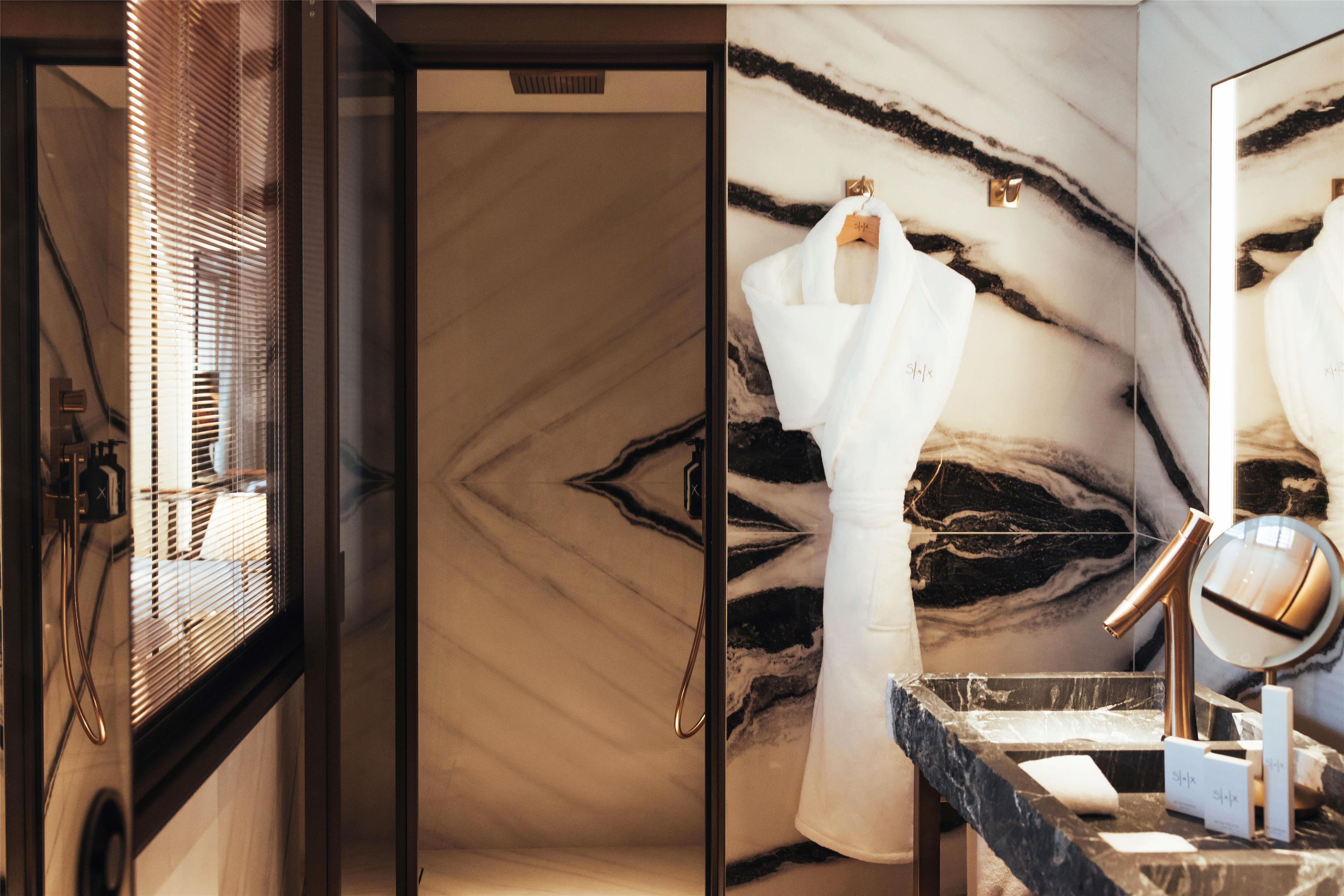 Family Room Connecting Room