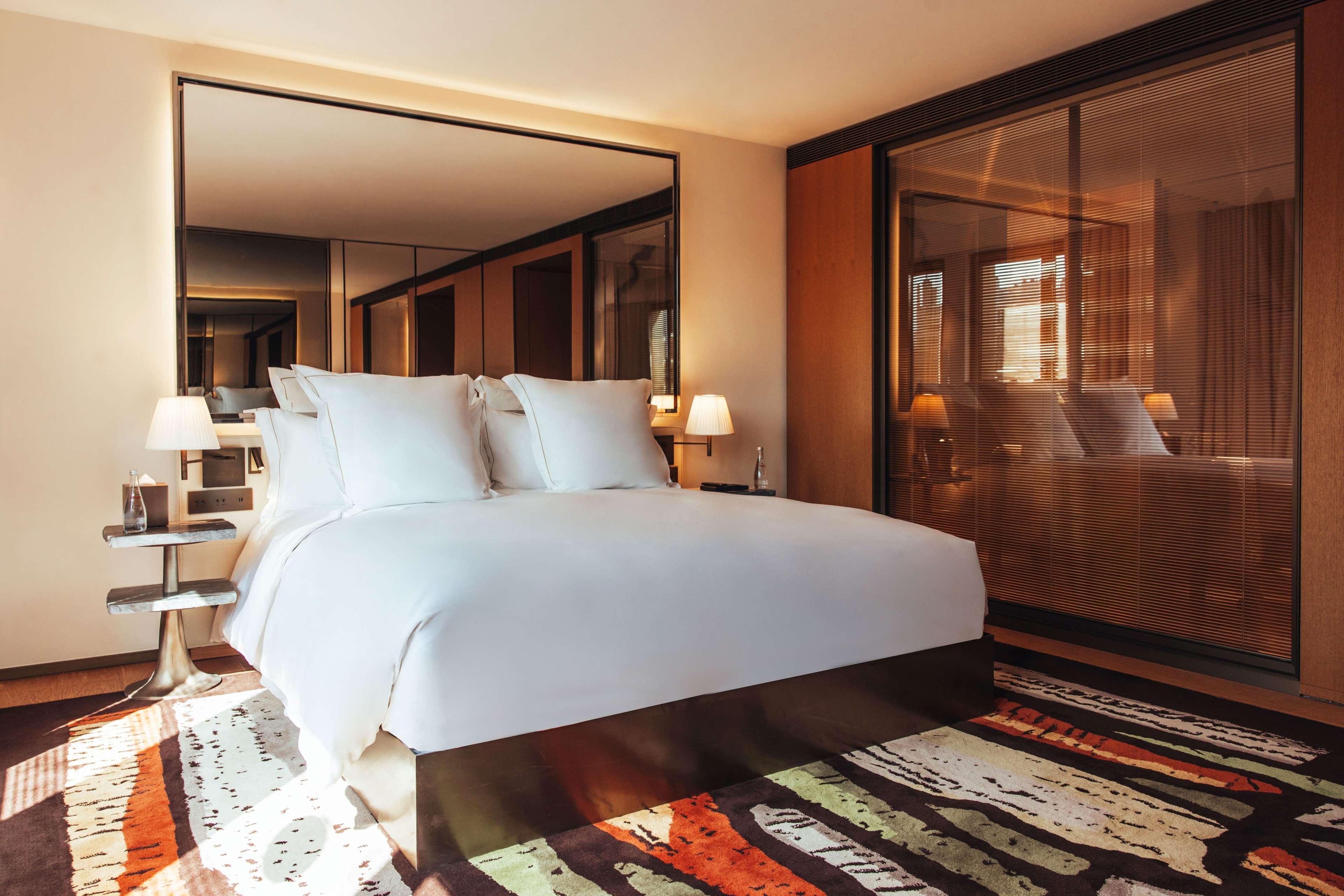 Double Accessible King Size Bed