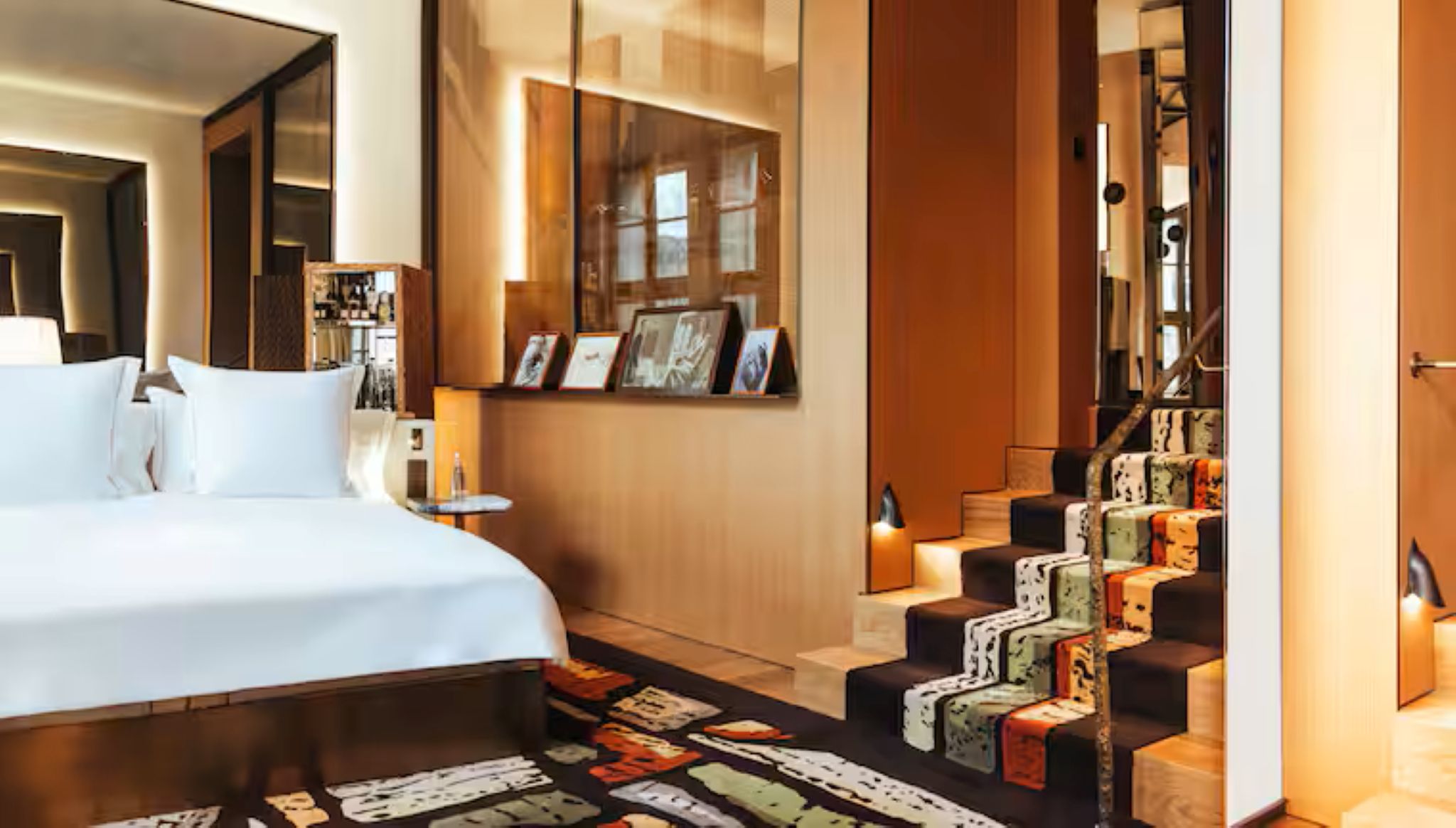 Junior Suite Deluxe King Bed