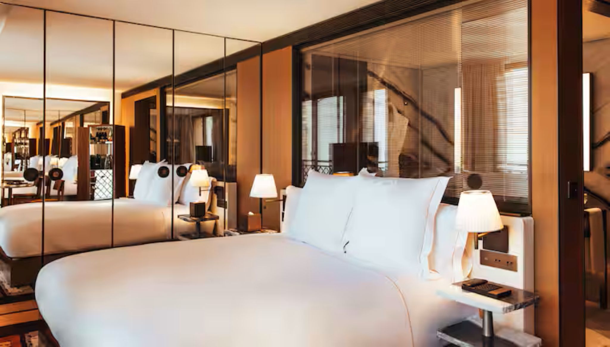 Double Deluxe King Bed