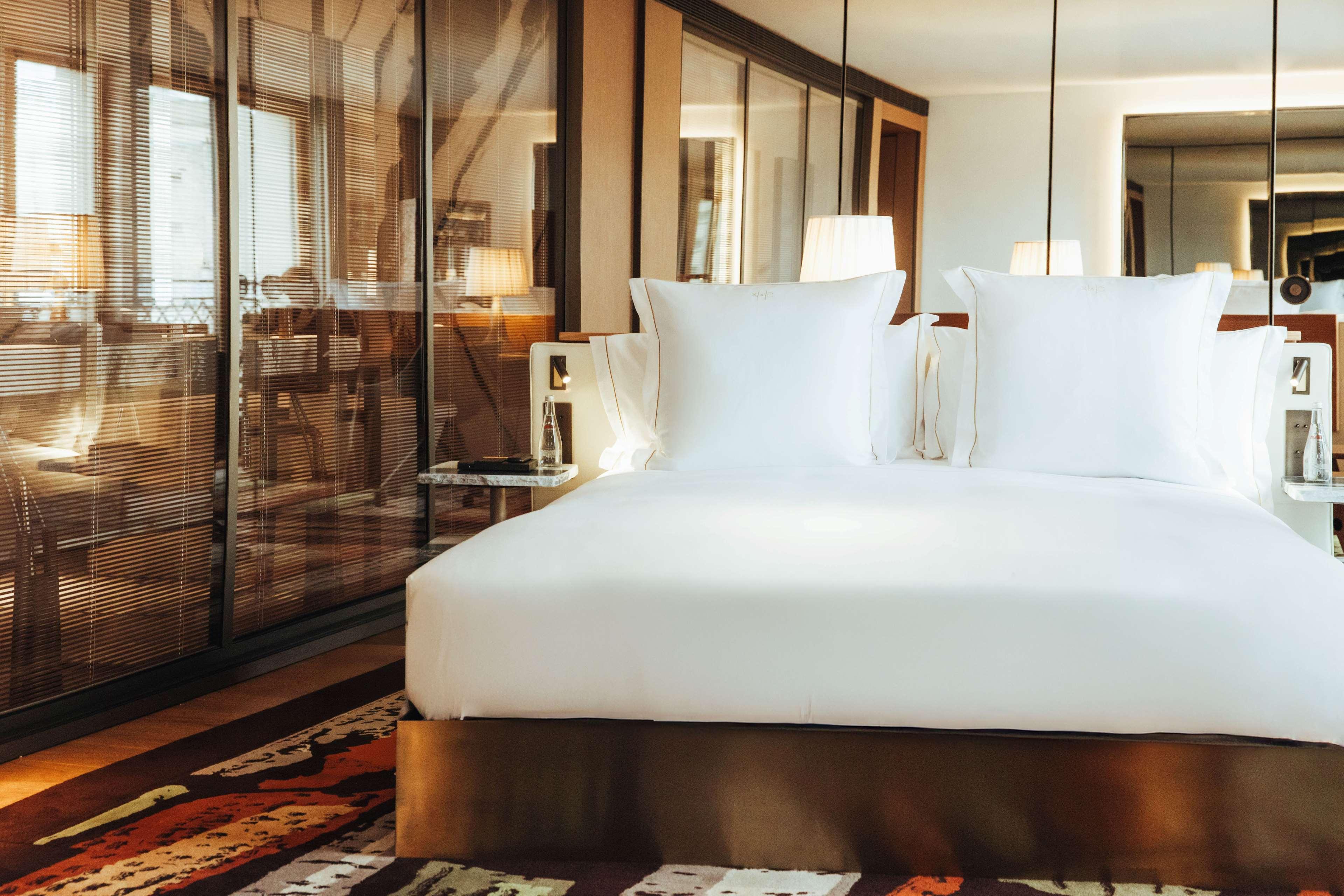 Junior Suite King Size Bed