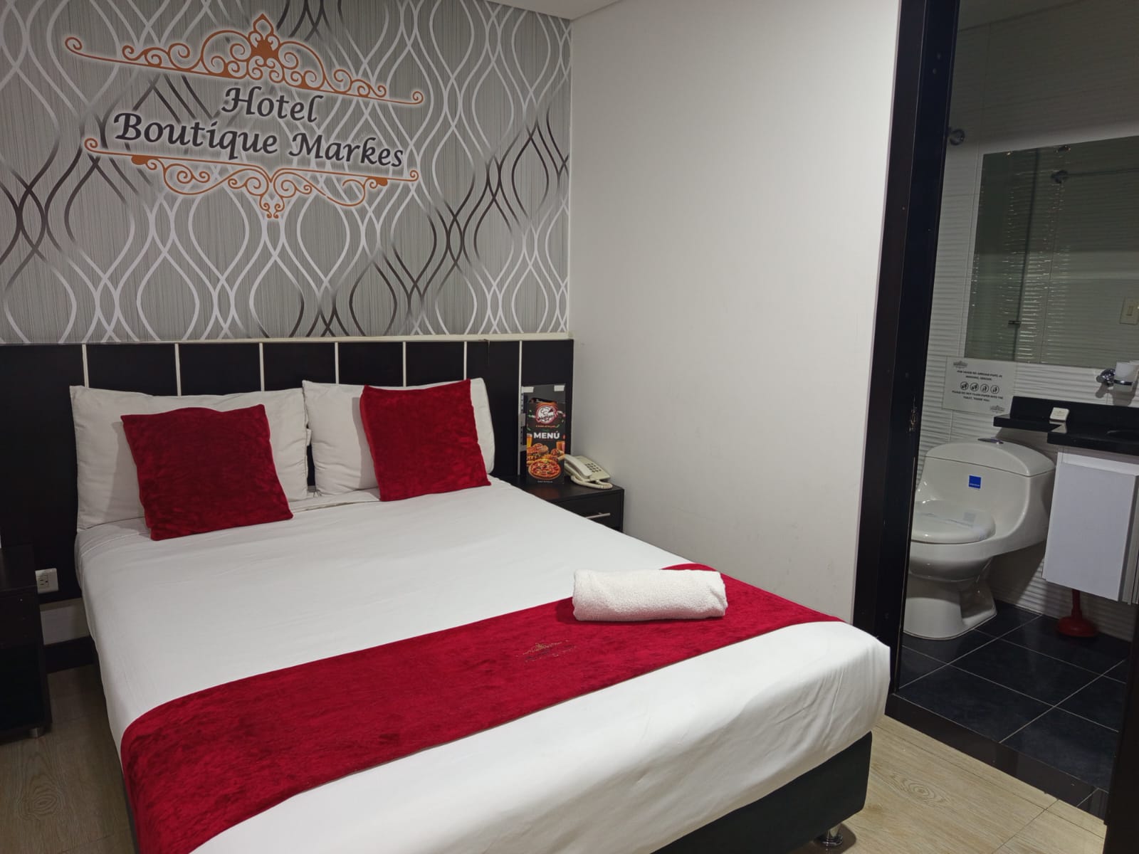 Double Deluxe King Bed