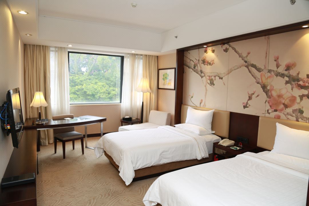 Twin Superior Garden View