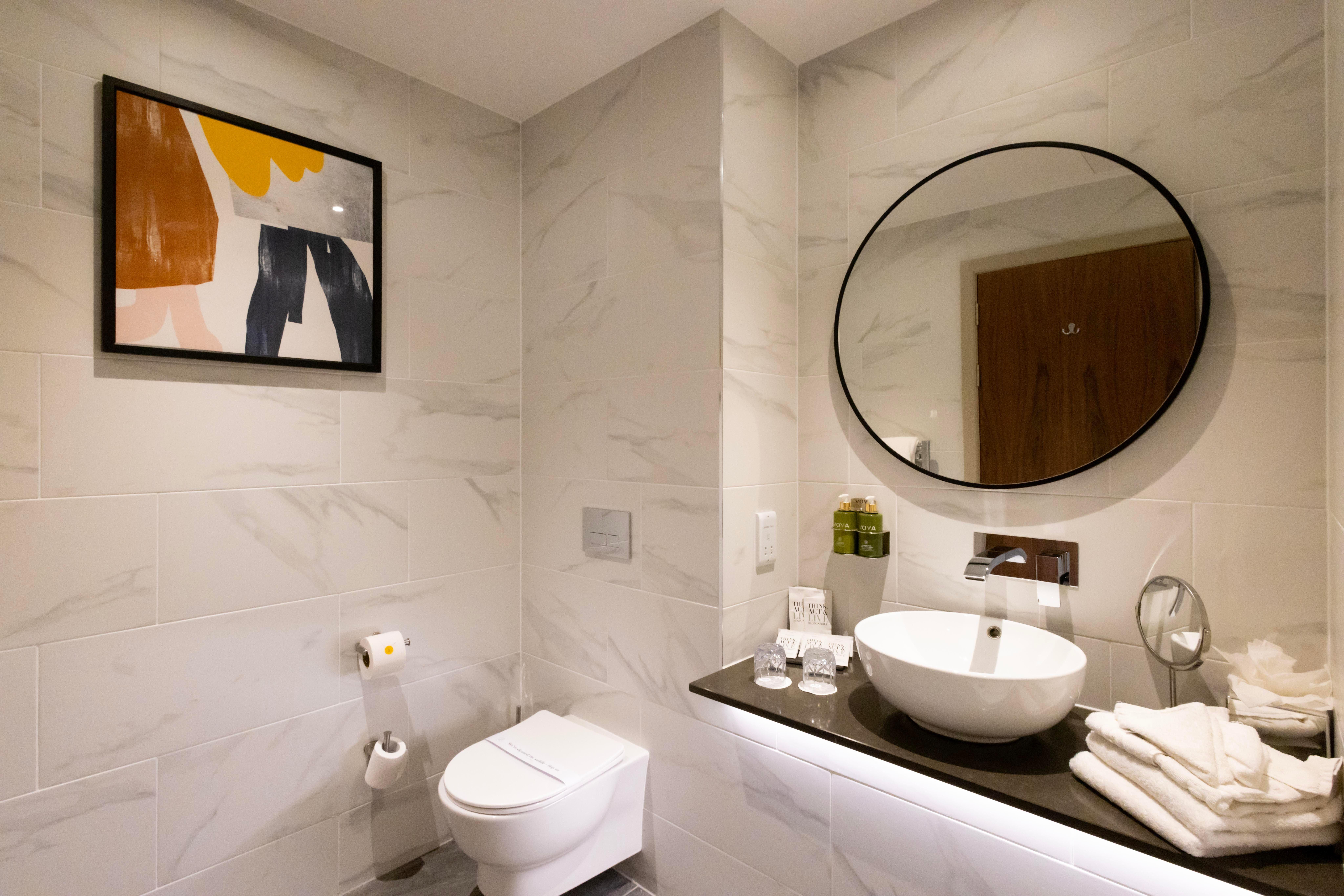 Twin with Balcony with Views