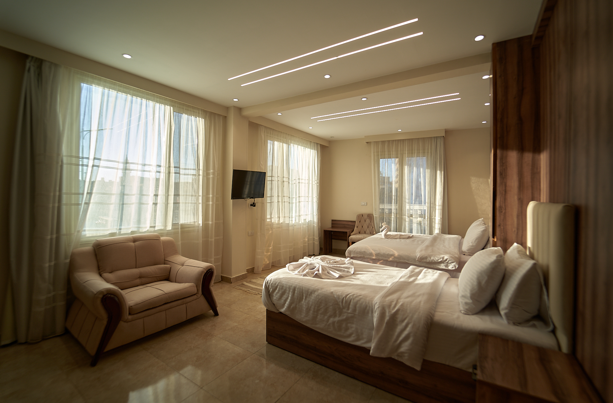 Family Room Deluxe with Balcony