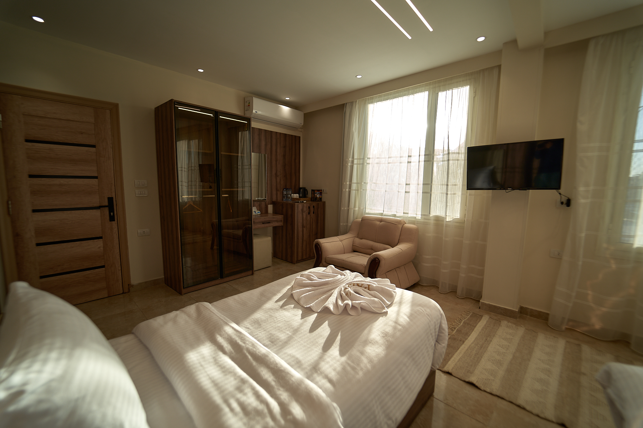 Family Room Deluxe with Balcony