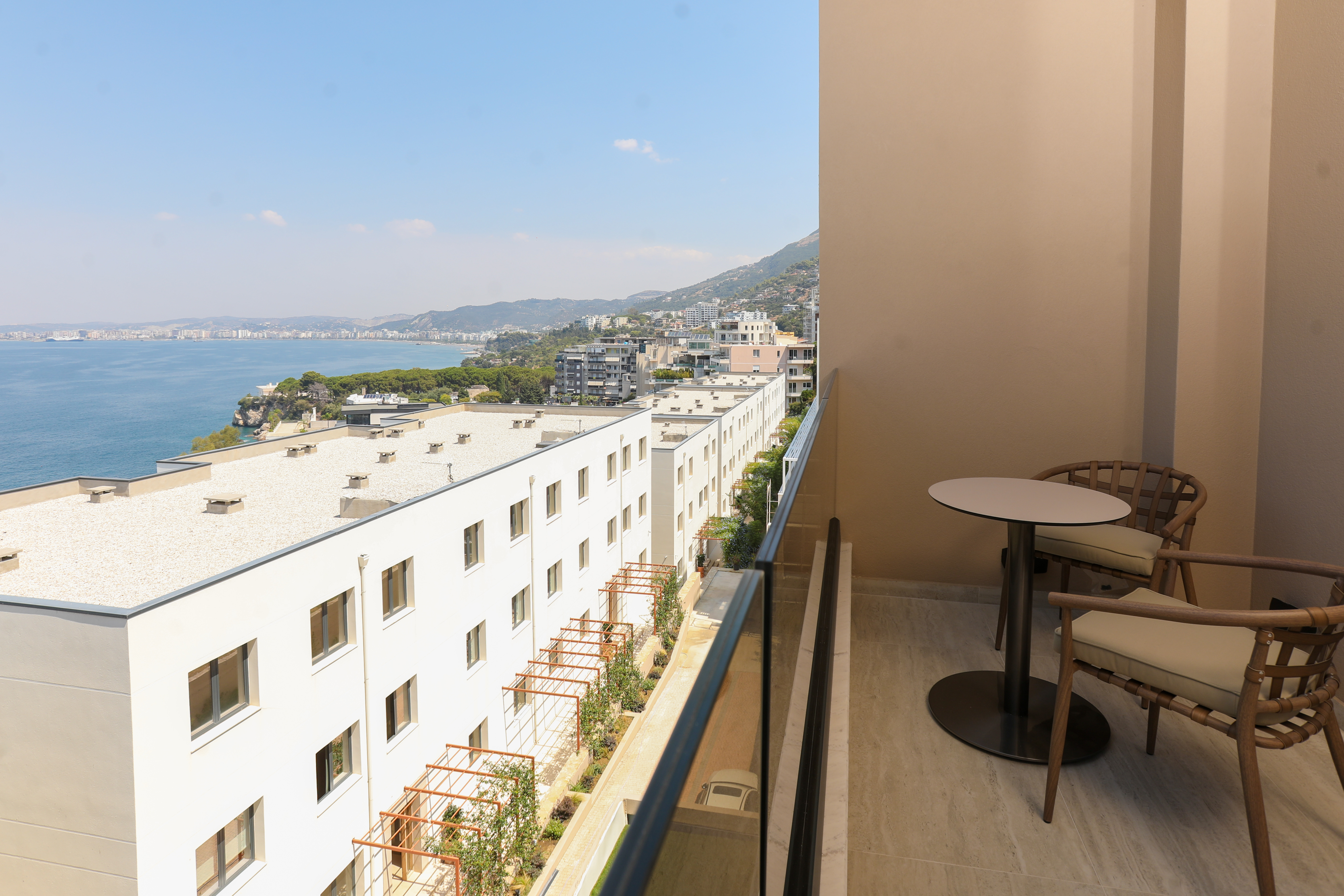 Triple Classic with Balcony