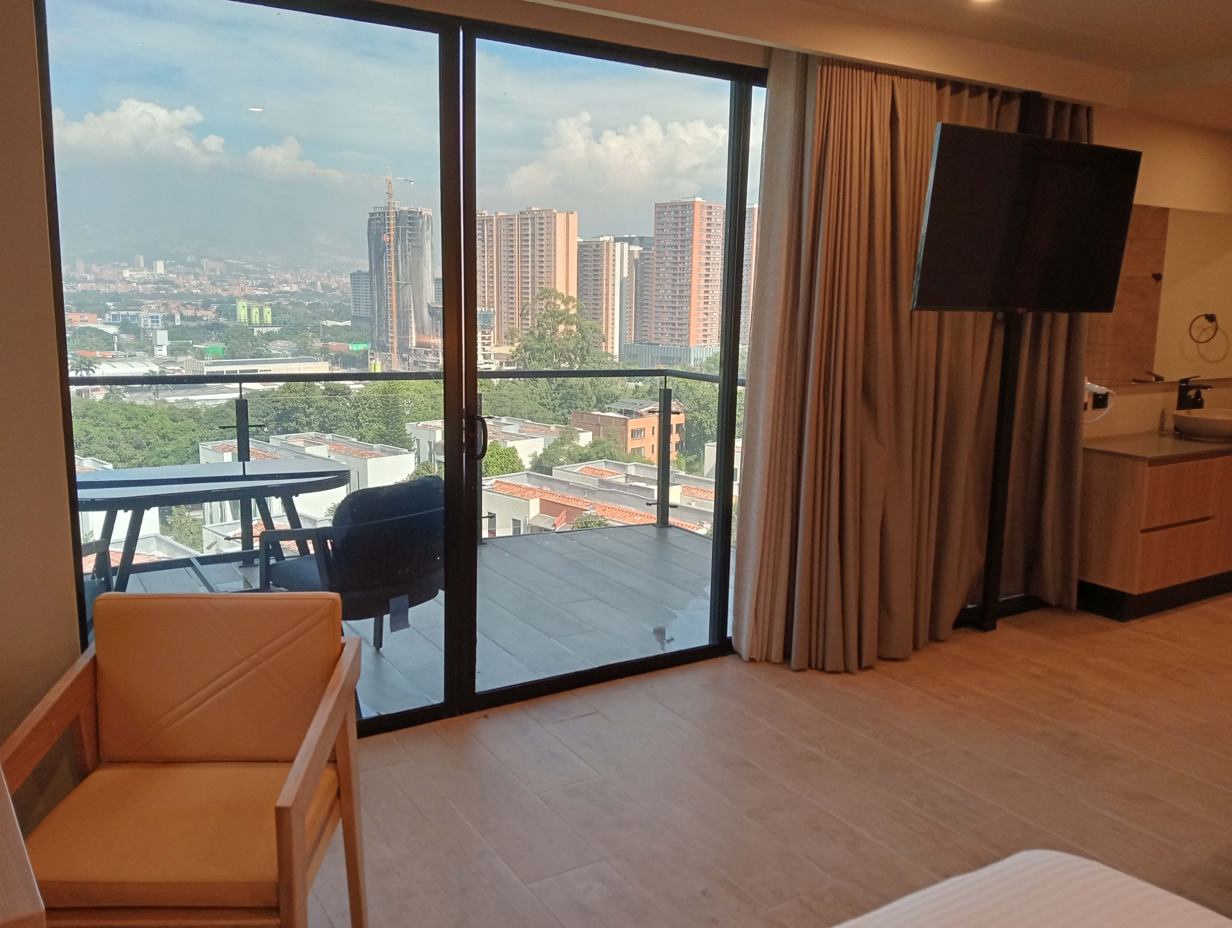 Single Deluxe with Air Conditioning