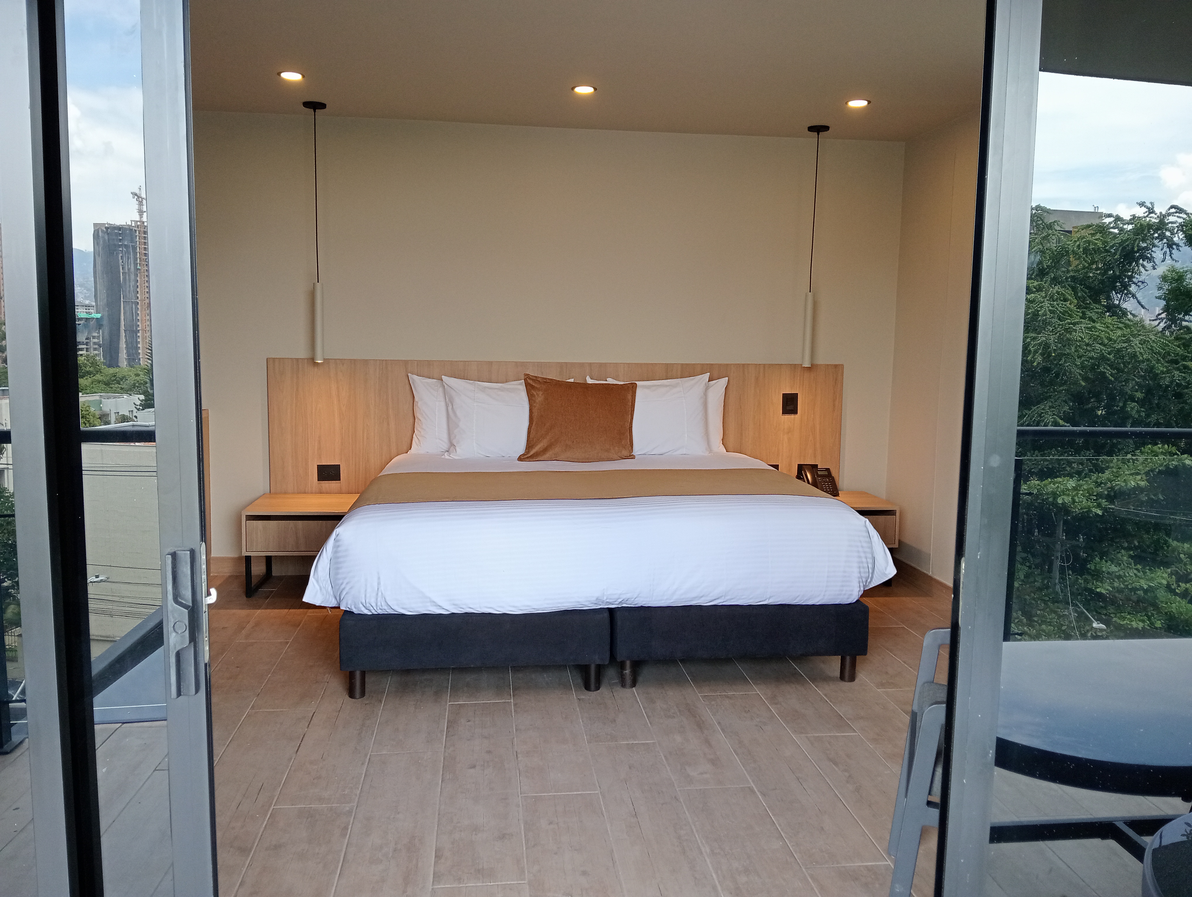 Single Deluxe with Air Conditioning