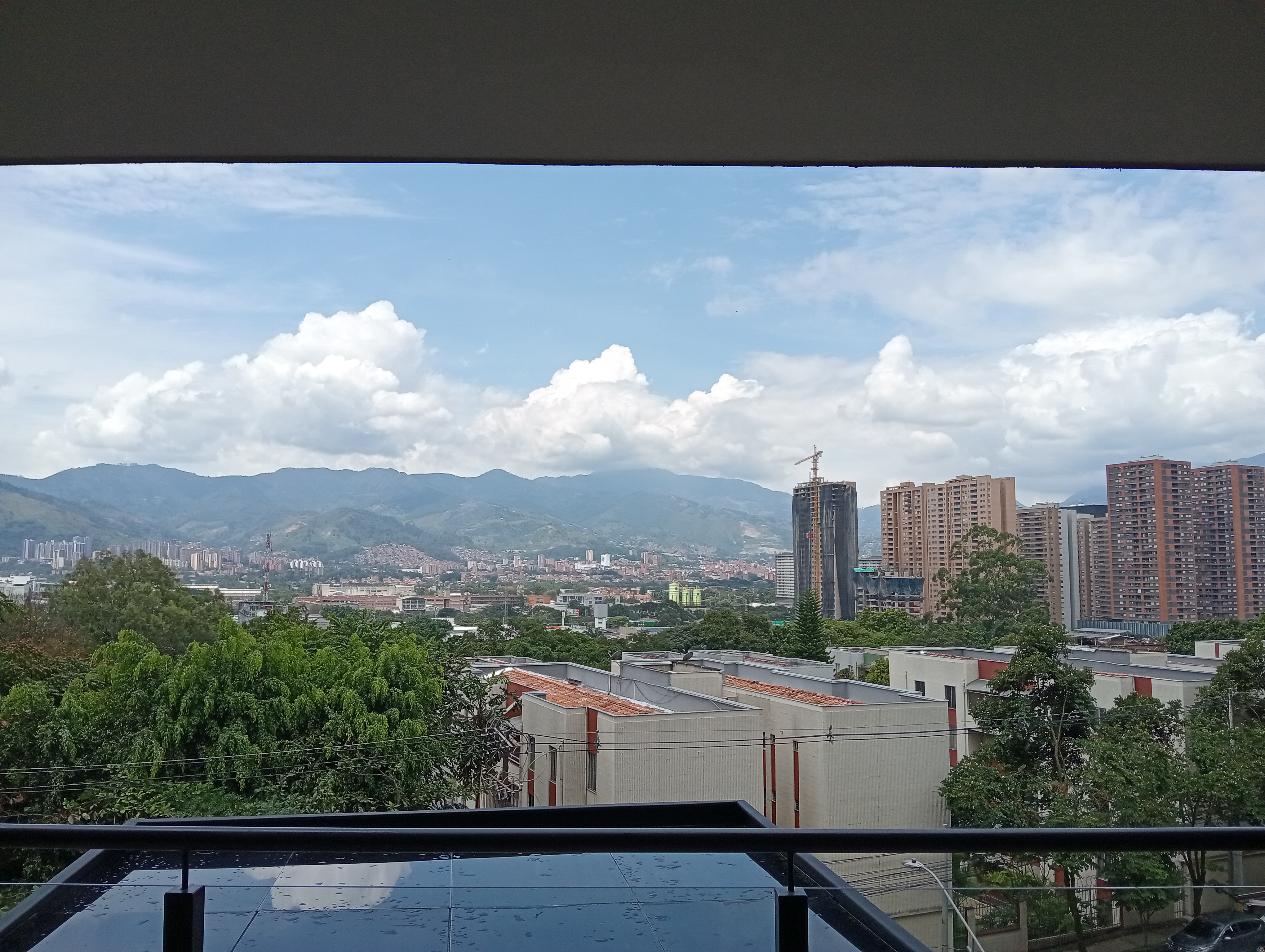 Single Deluxe with Air Conditioning