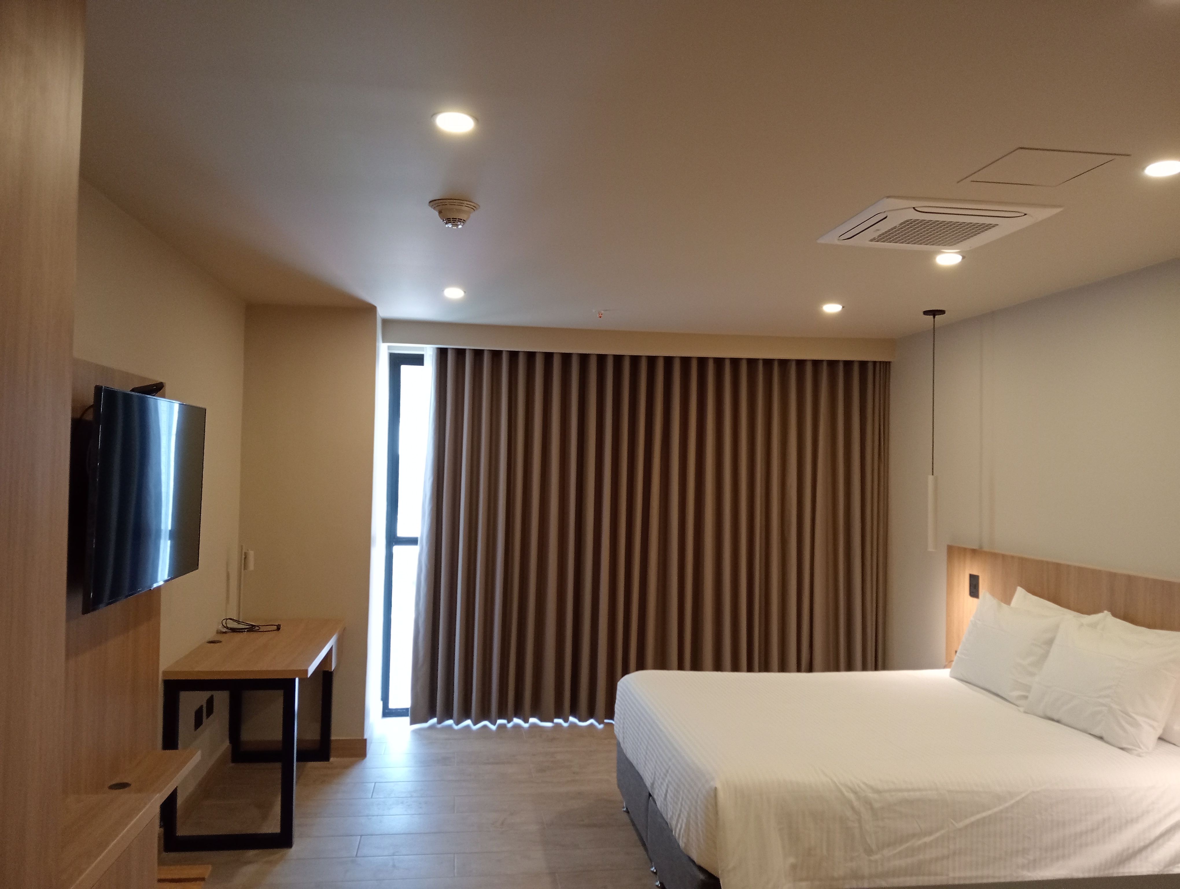 Double Superior Queen Bed