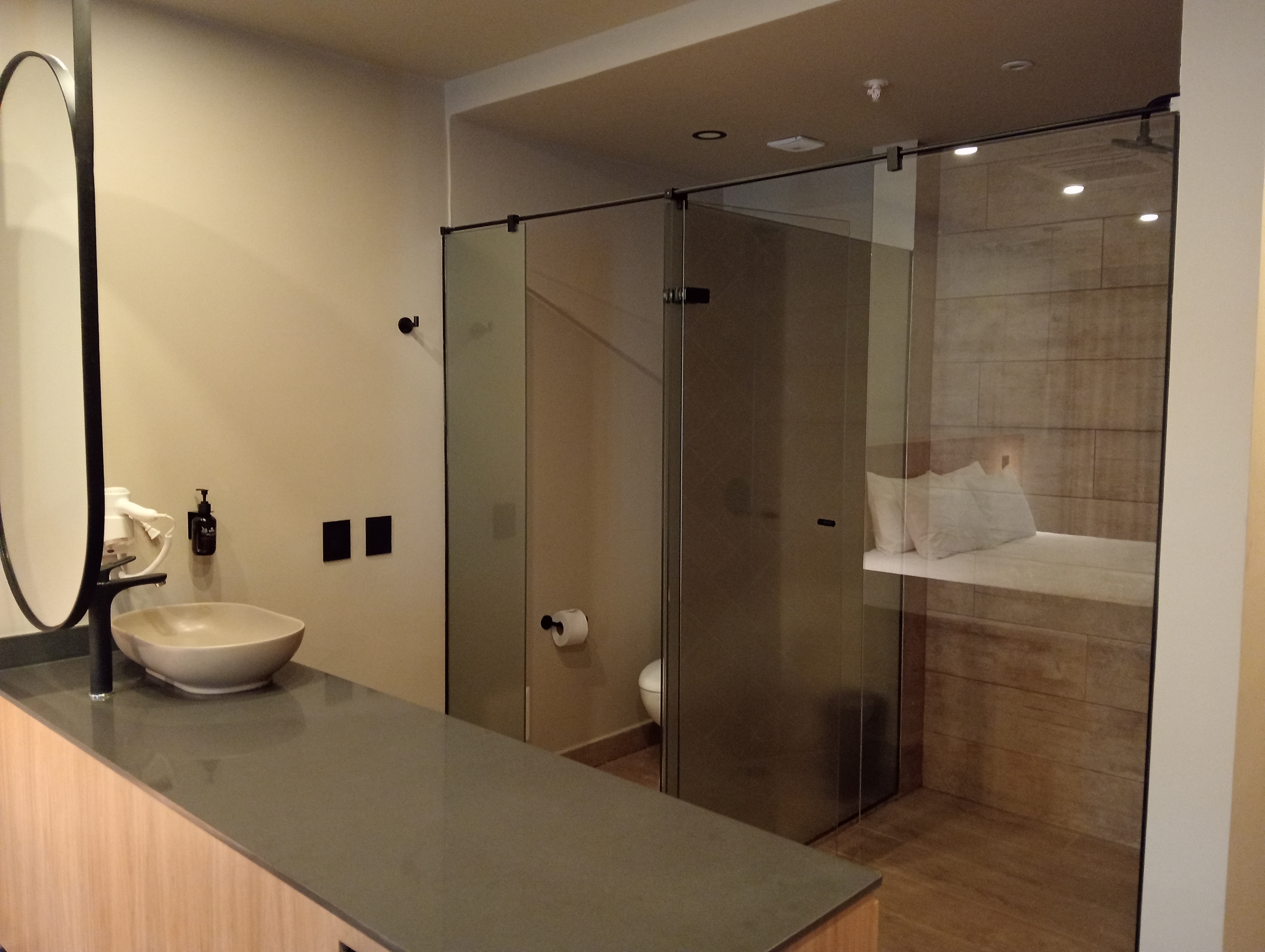 Double Superior Queen Bed