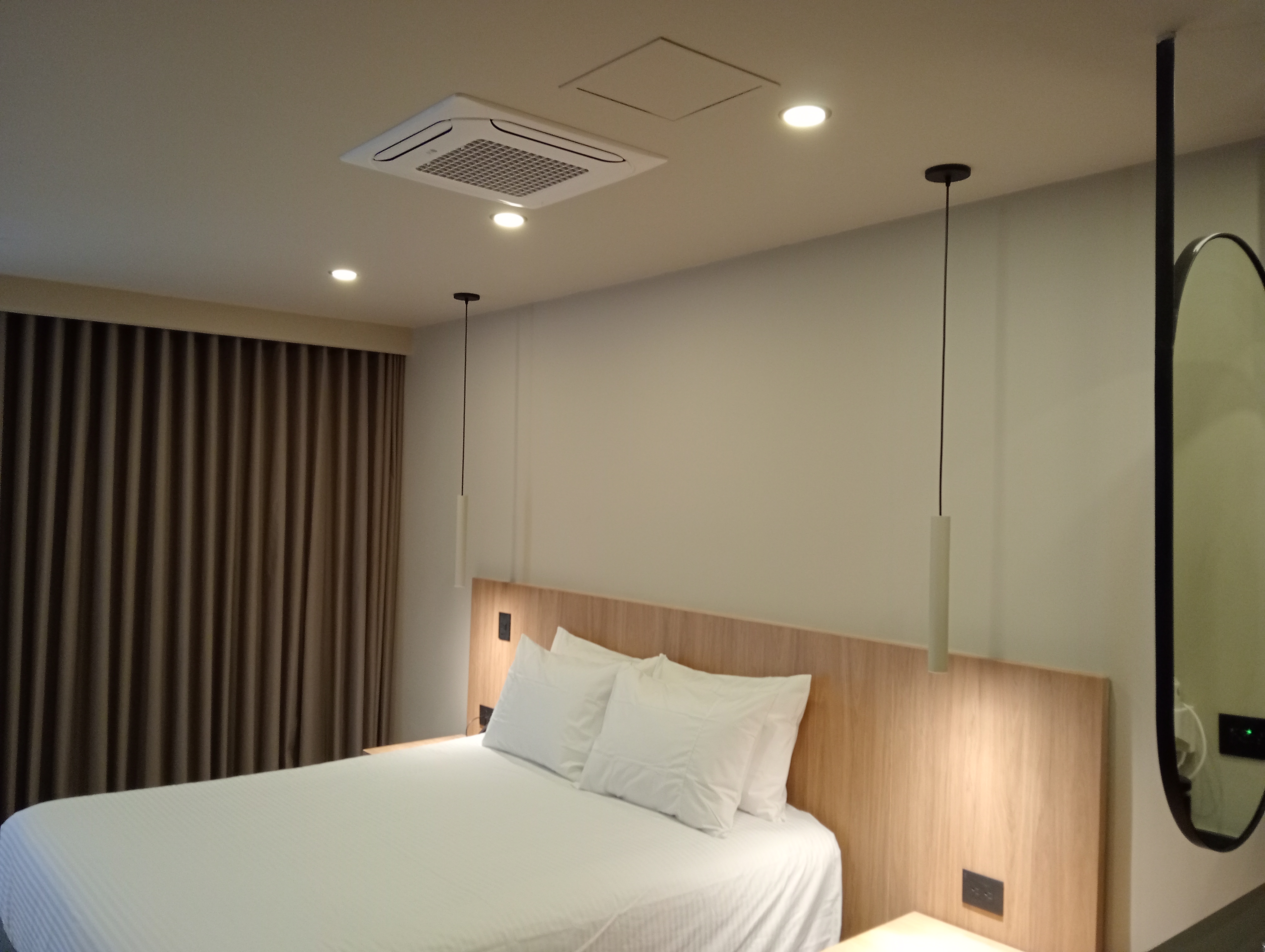 Double Superior Queen Bed