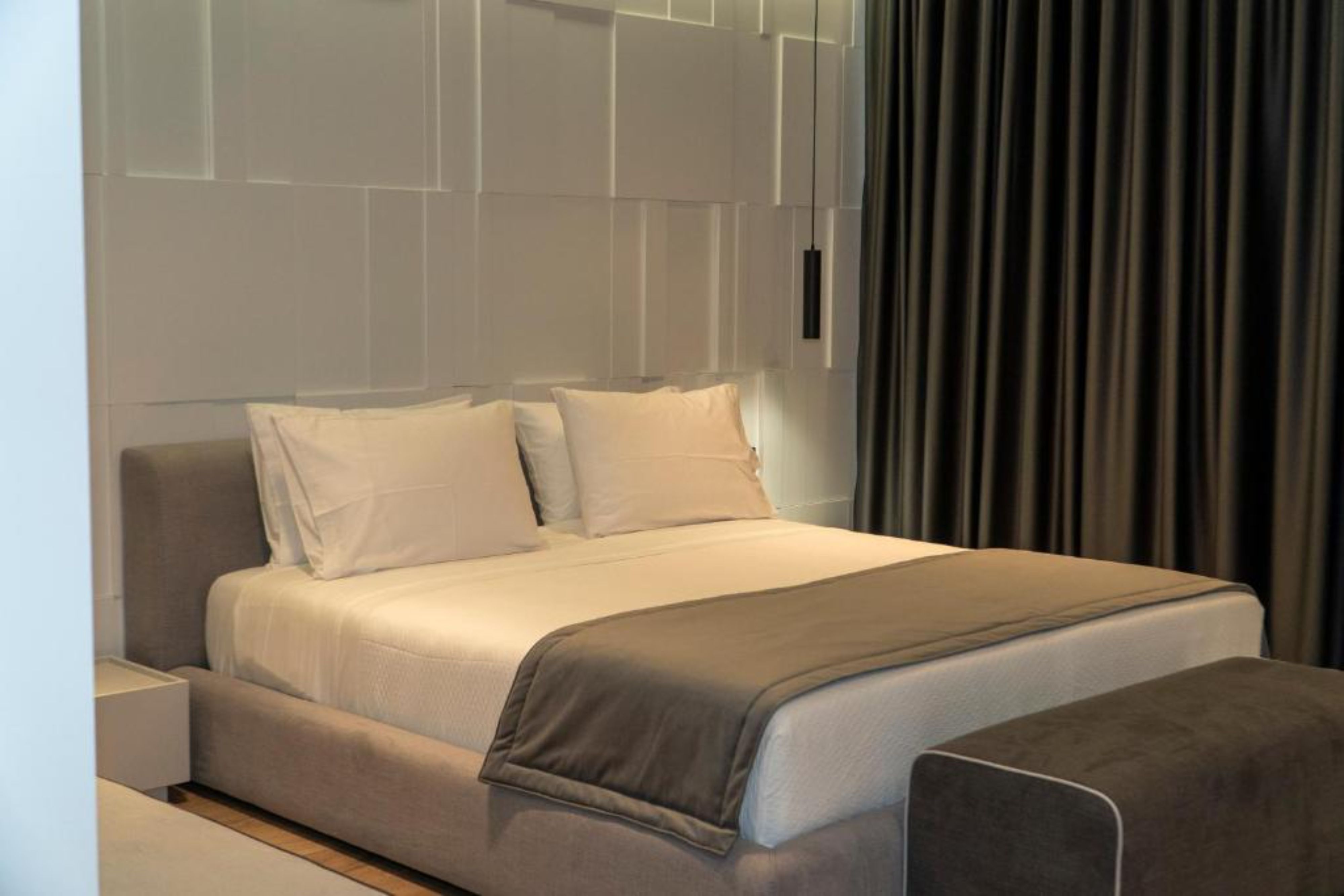 Suite with Air Conditioning