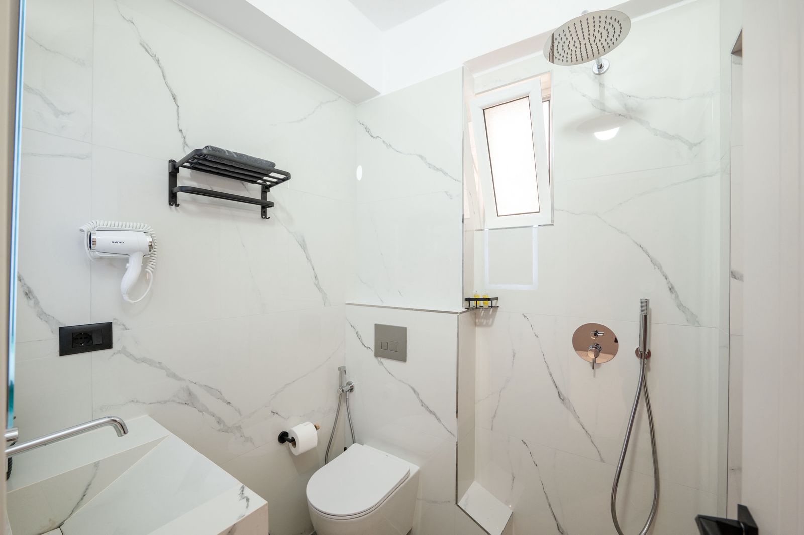 Double Deluxe One Bed