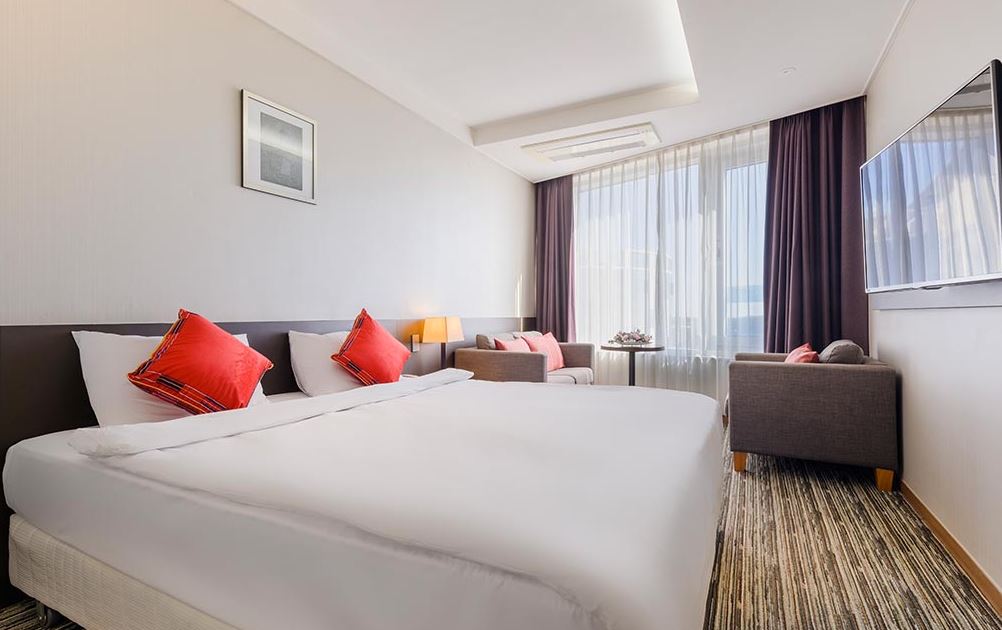 Double Premier City View